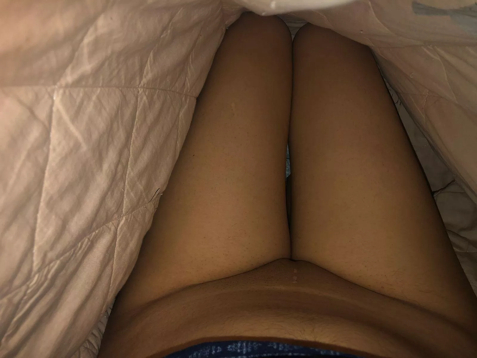 More you zoom , closer you get to my pussy [F] posted by Comfortable_Tough_52