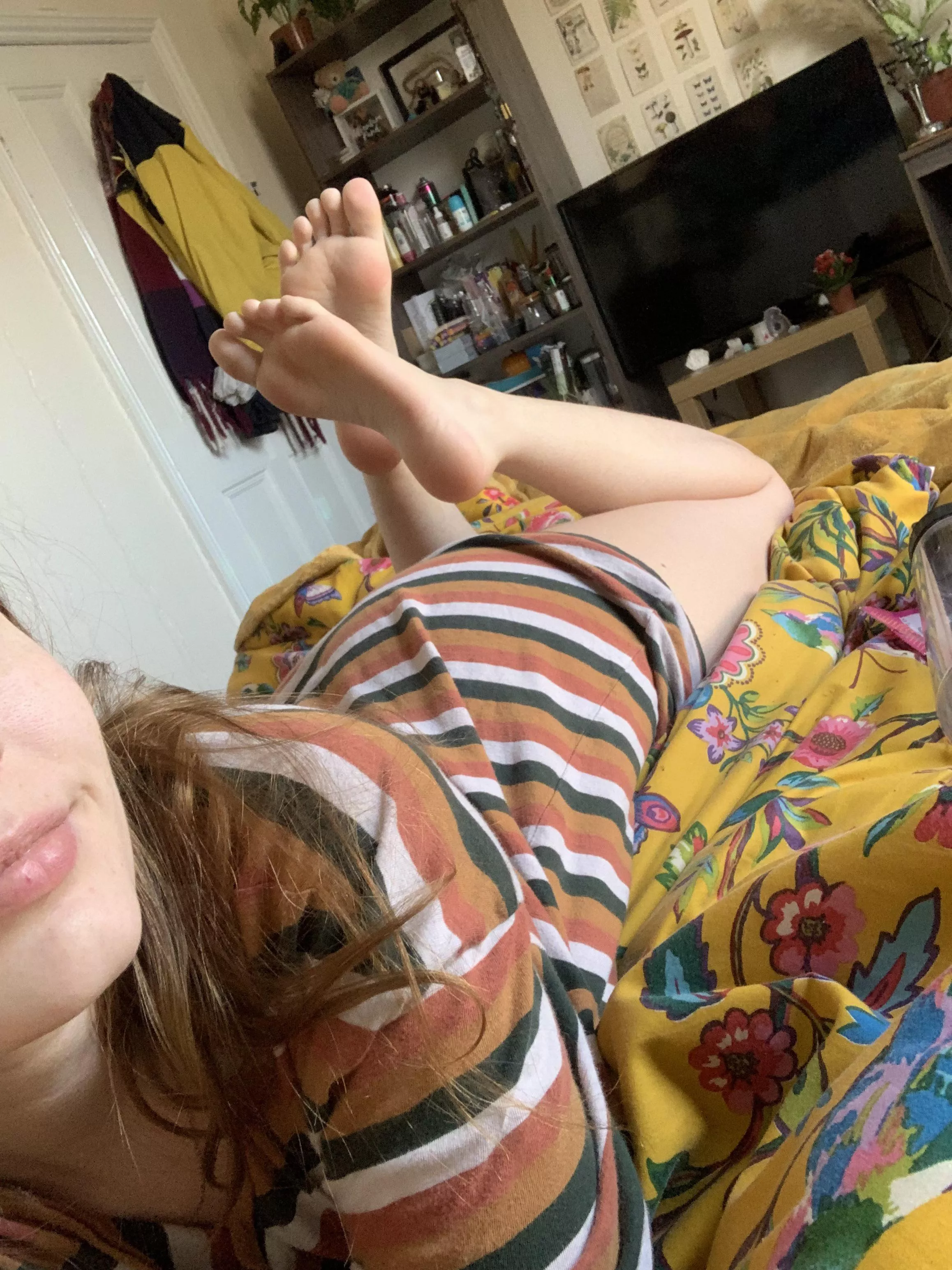 Morning everyone 🥰 posted by honeysuckletoes