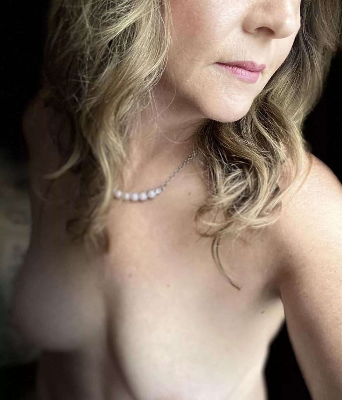 Morning Milf 54yo posted by Lynnzertart1