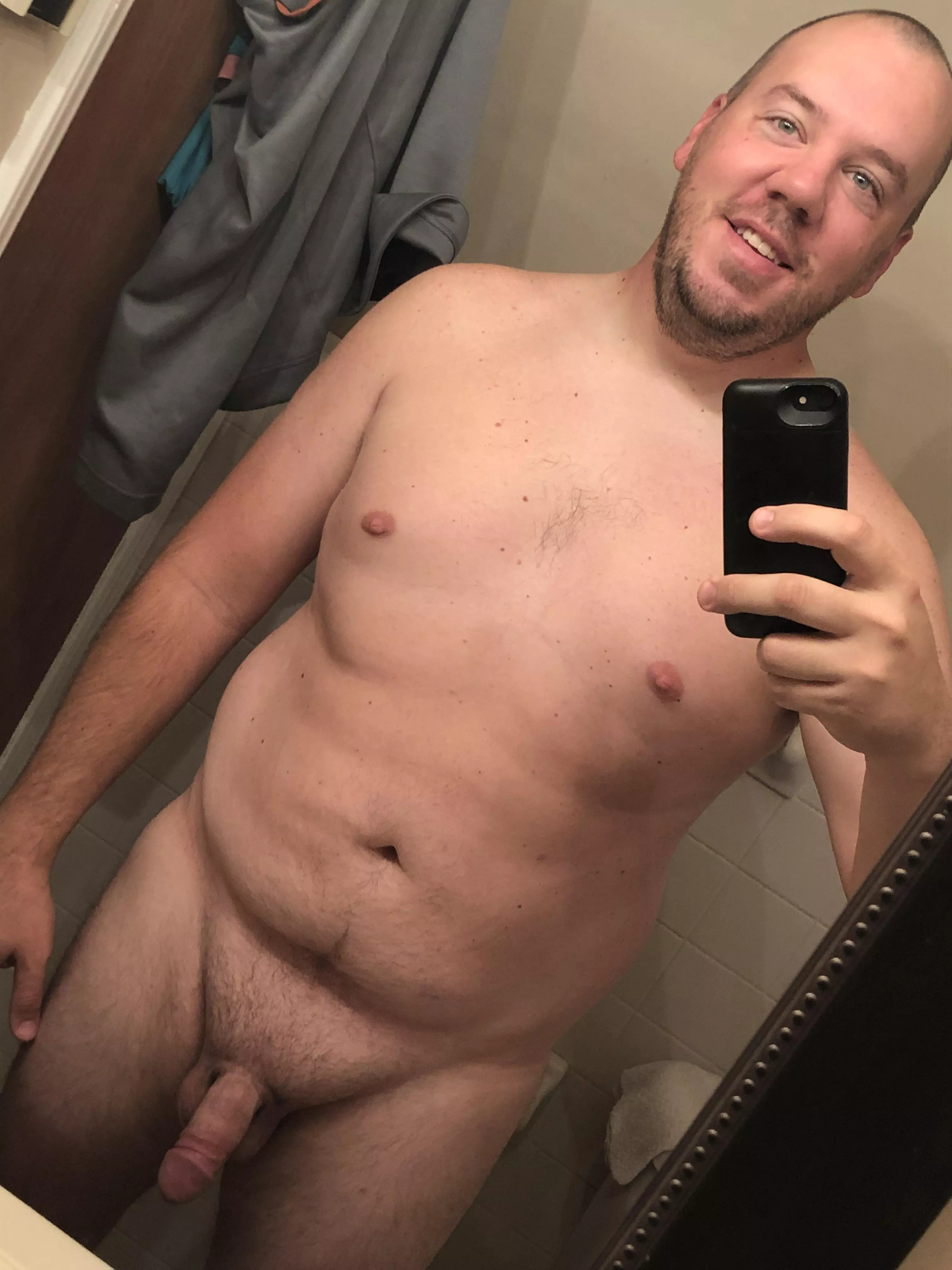 Morning wake up….I don’t wanna. 37/M/240lbs posted by Elkinsbrew