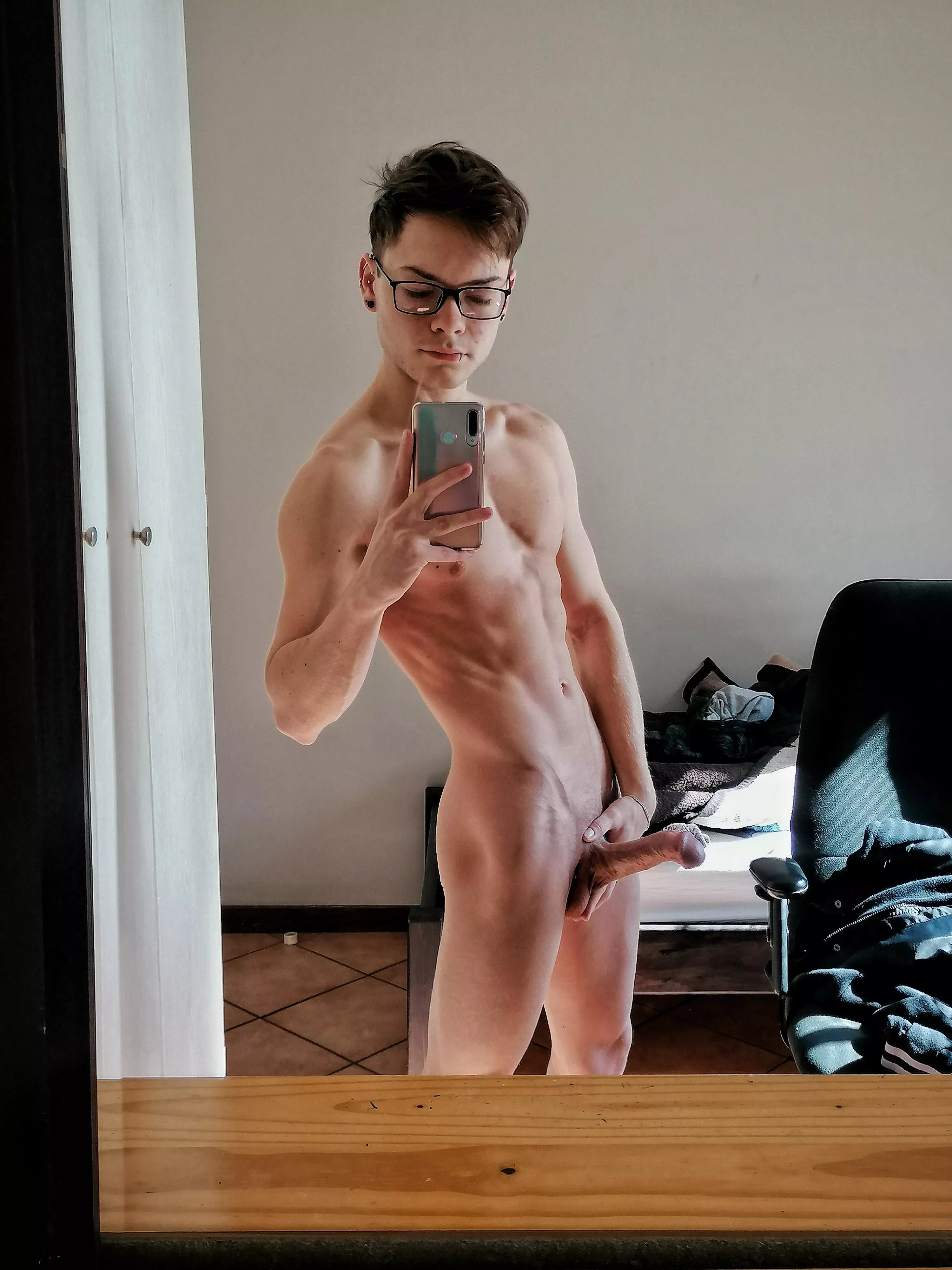 Morning wood problems posted by covetmev