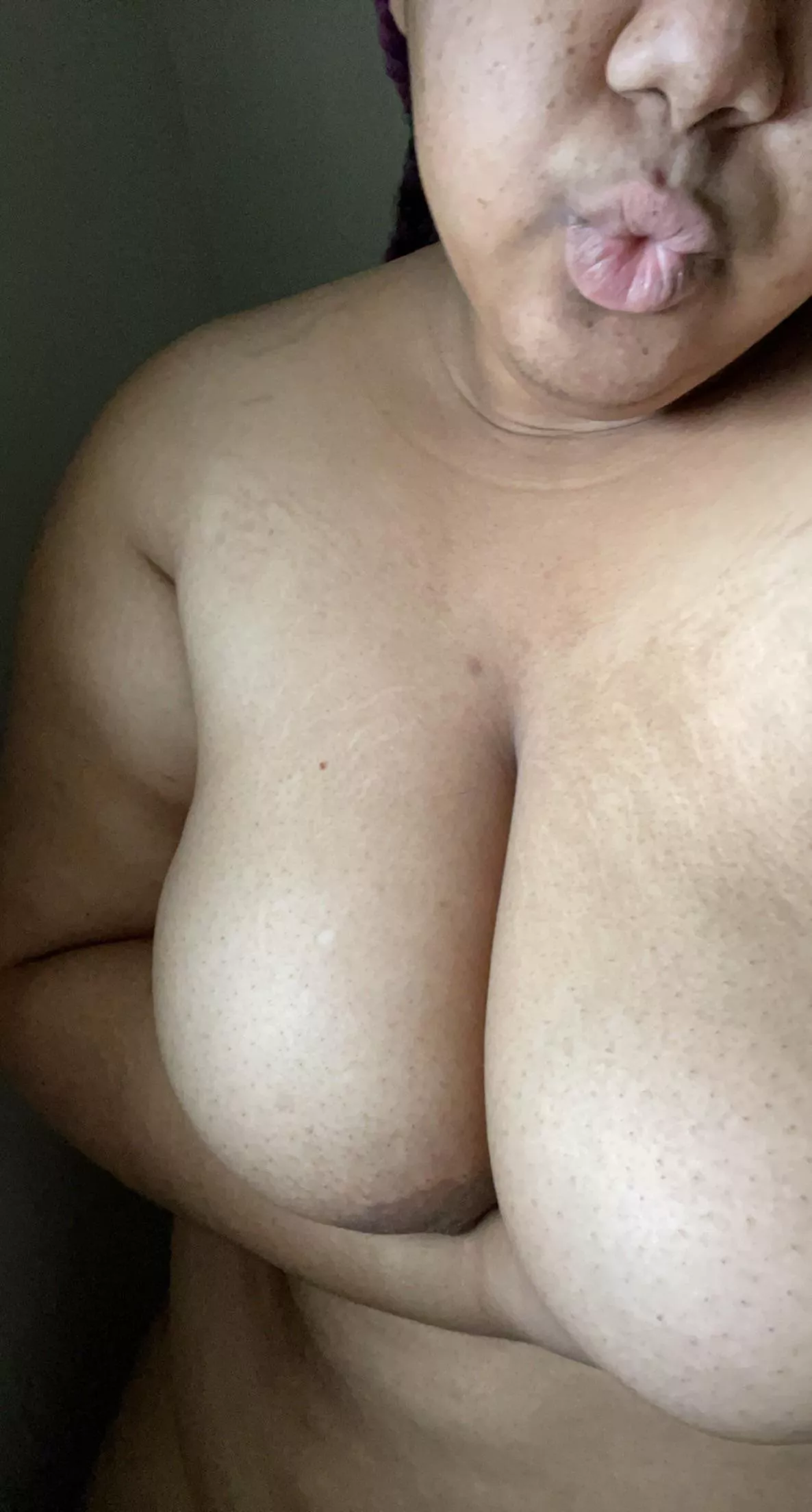 Morningg, my titties need some loveðŸ¥º posted by Bigbootiful