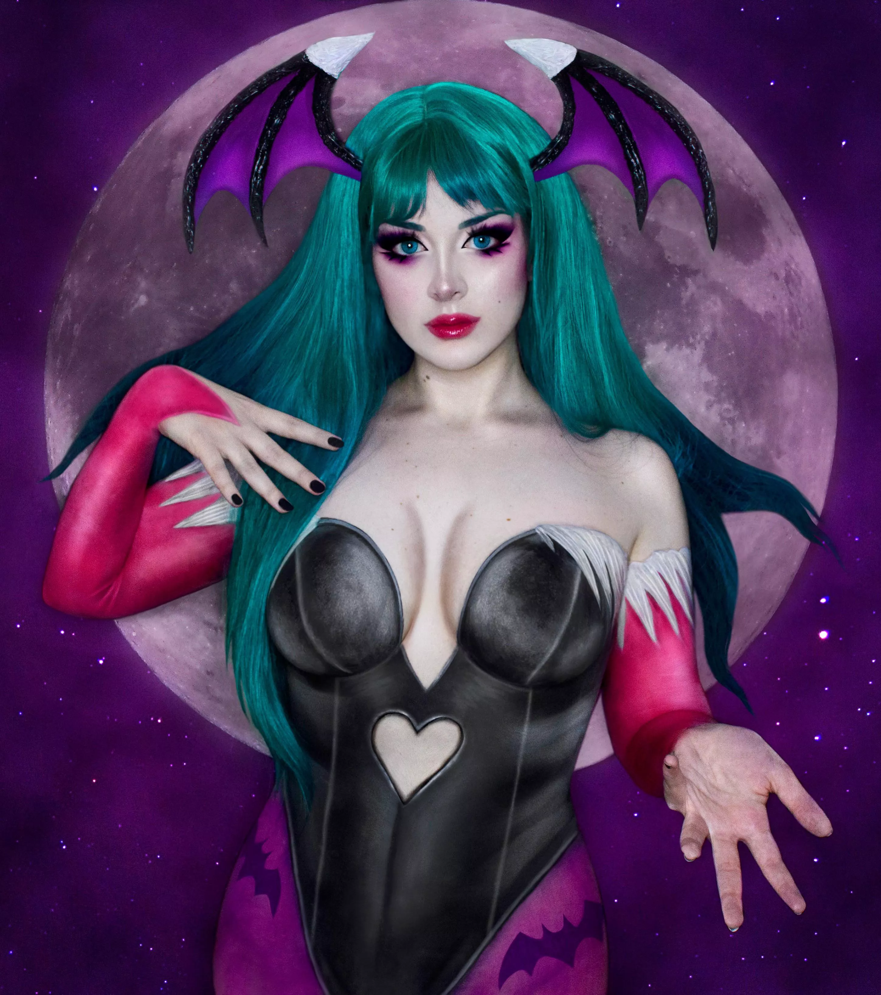 Morrigan Bodypaint cosplay! The clothes are painted with makeup by me on my skin. Hope you like it! posted by sofiablackthorn