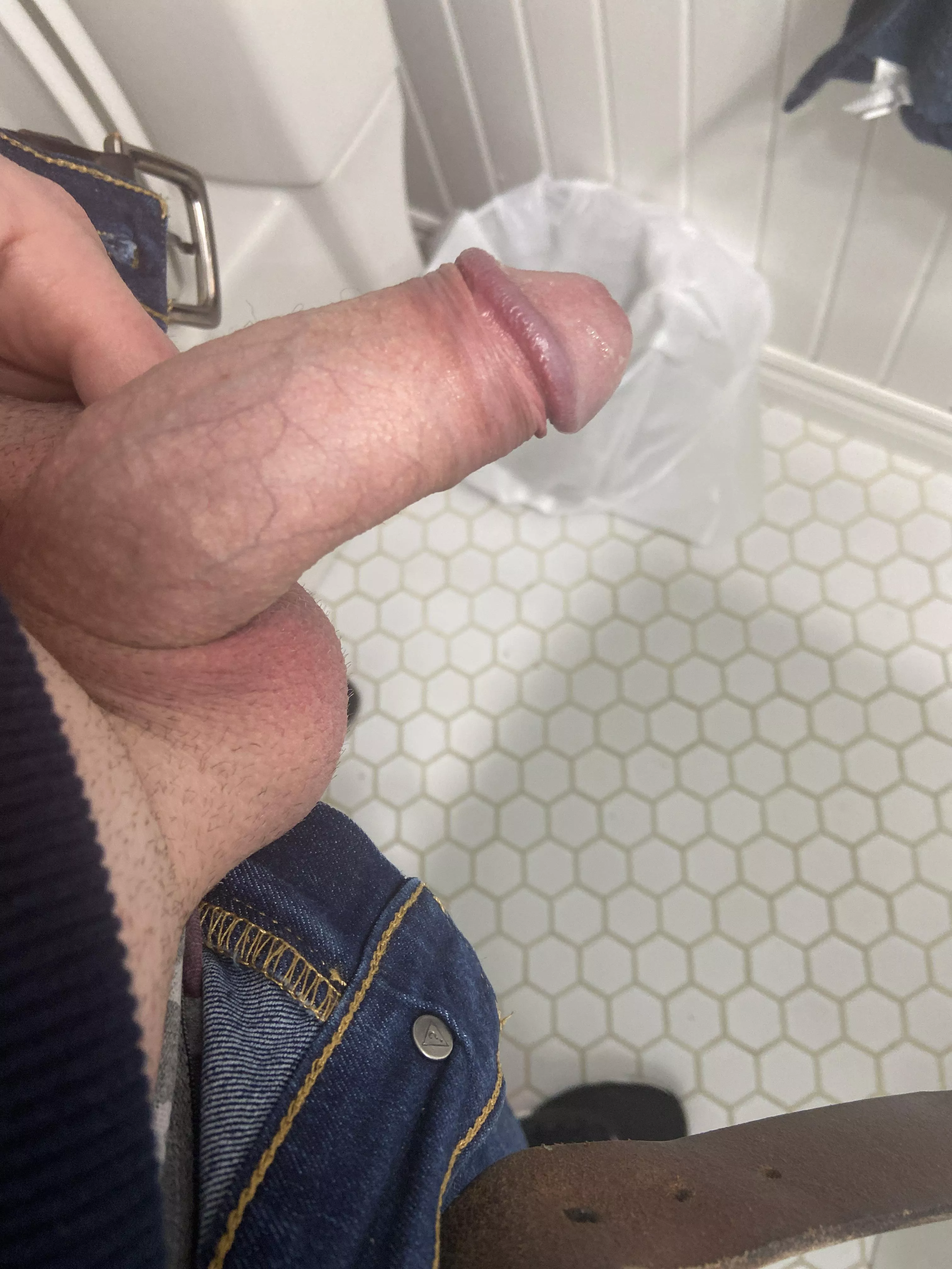 Msg me posted by 32maletoronto