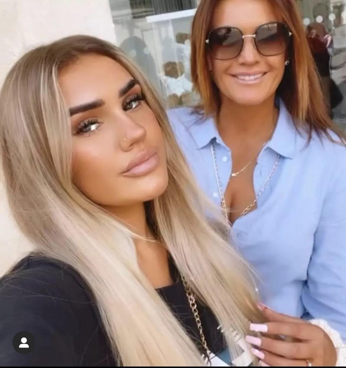 Mum and daughter combo 🔥 posted by KBH__