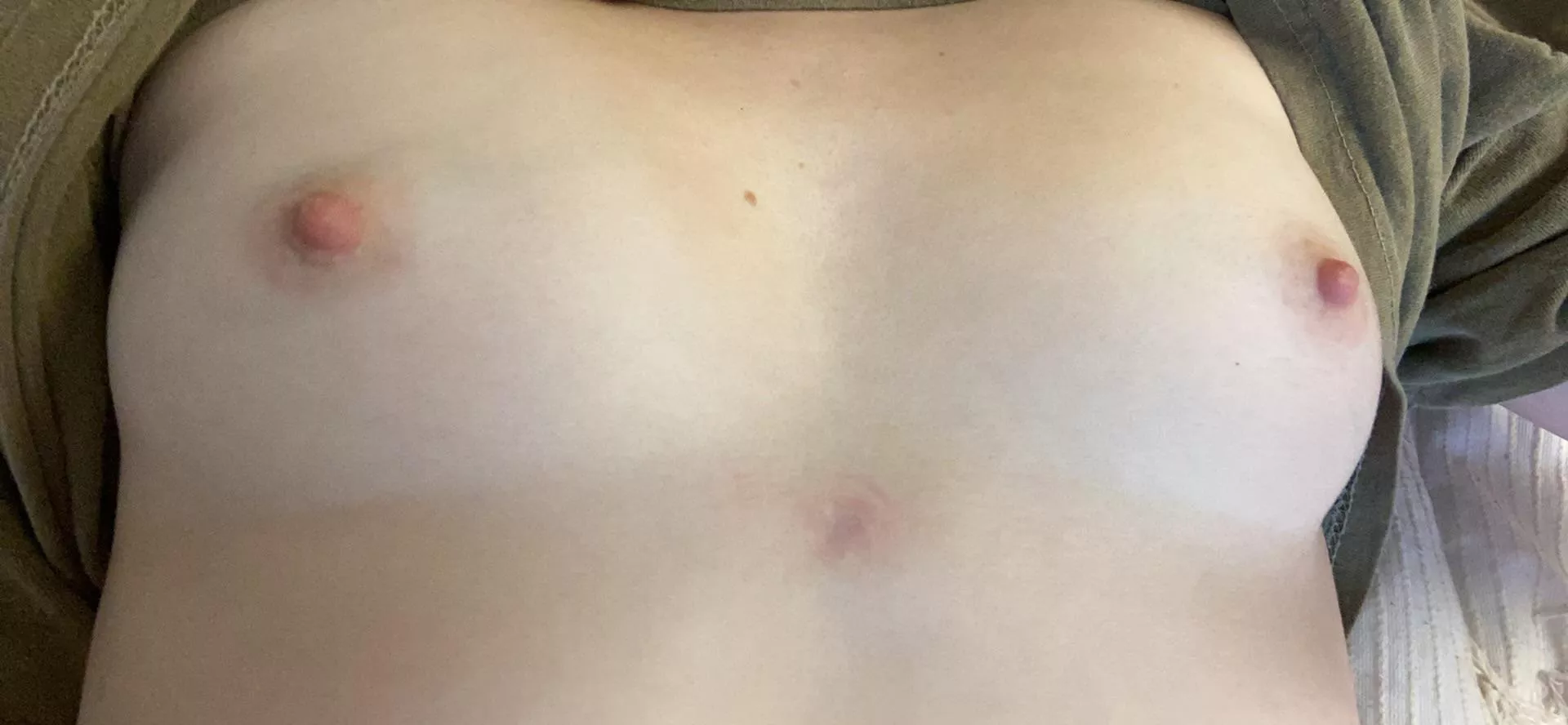 my 18 y/o tits😋 posted by 1dluvrgirl