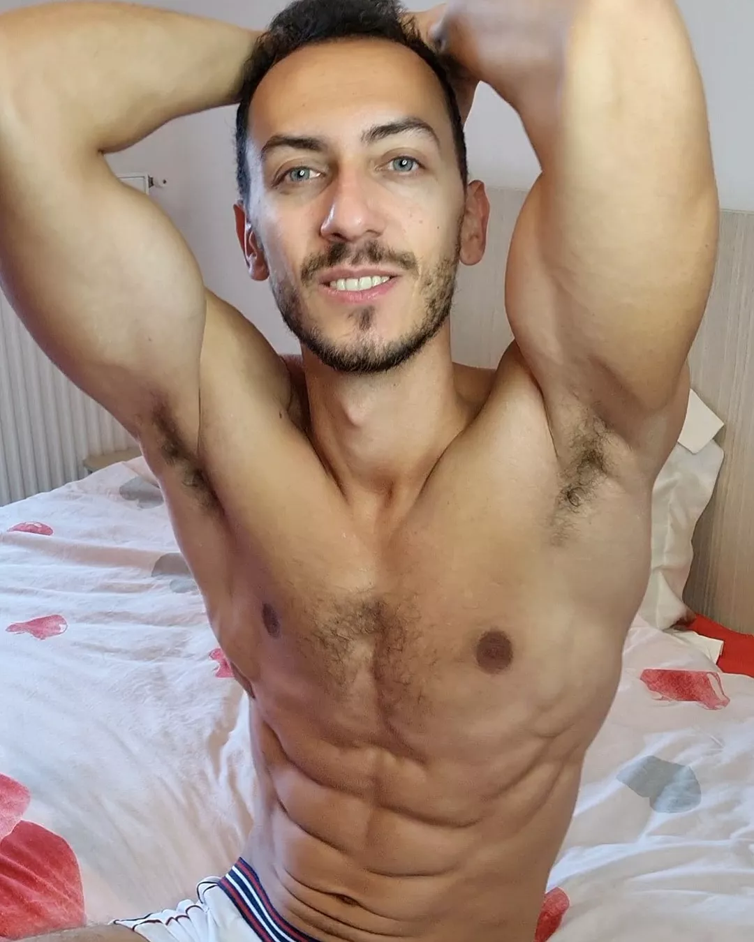 My ArmPits posted by FitManDan1