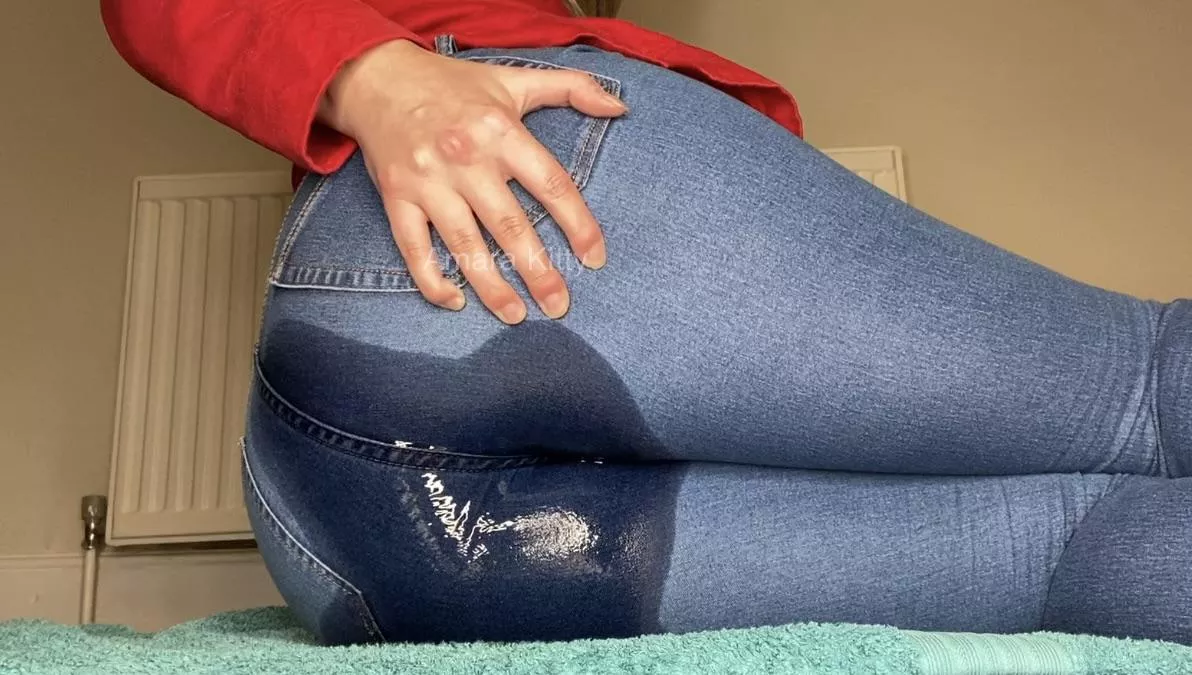 My ass does look hot in wet jeans posted by amarakitten