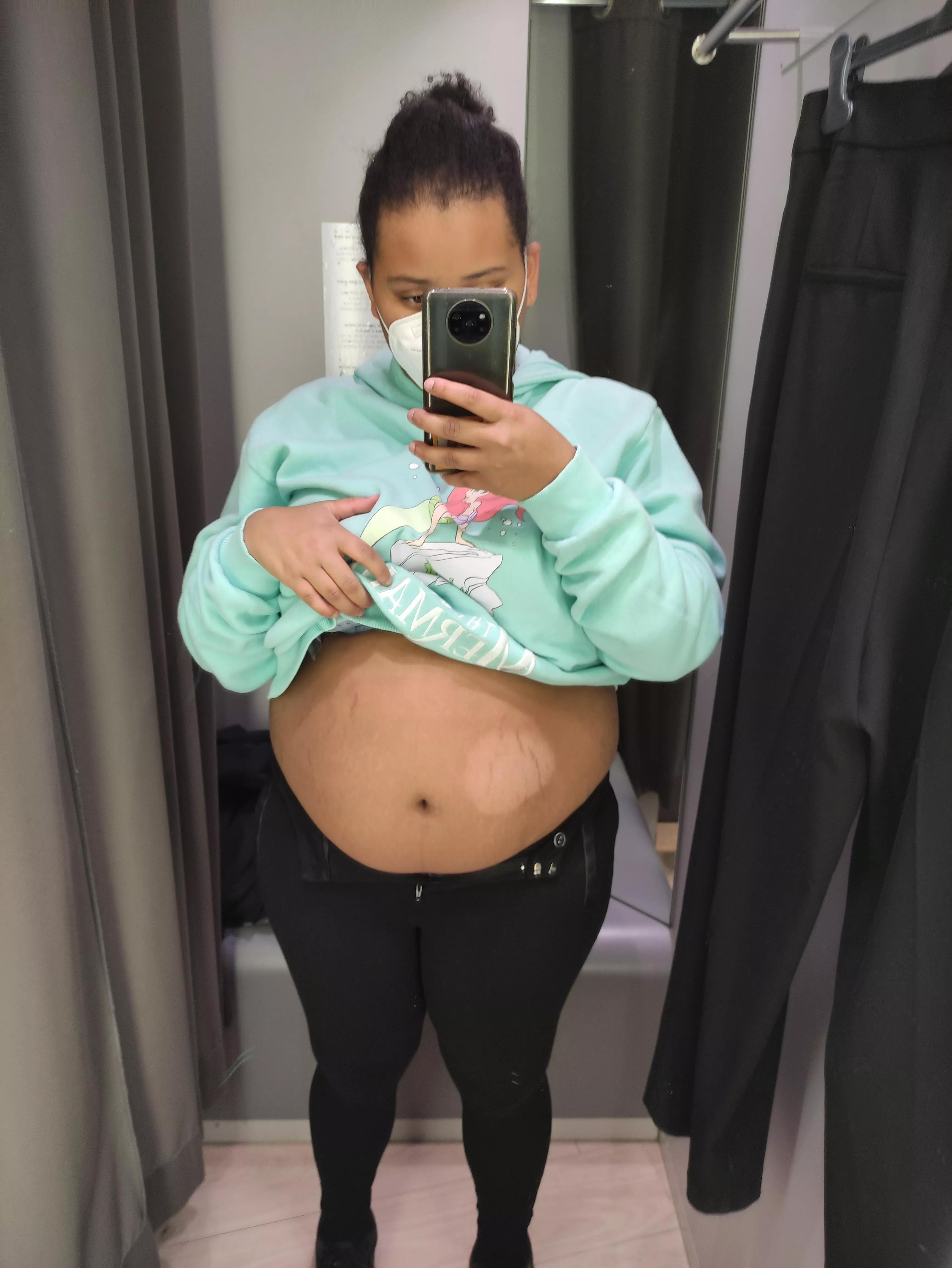 my belly got so fat i cant close my pants anymoreðŸ· posted by curvypotchi