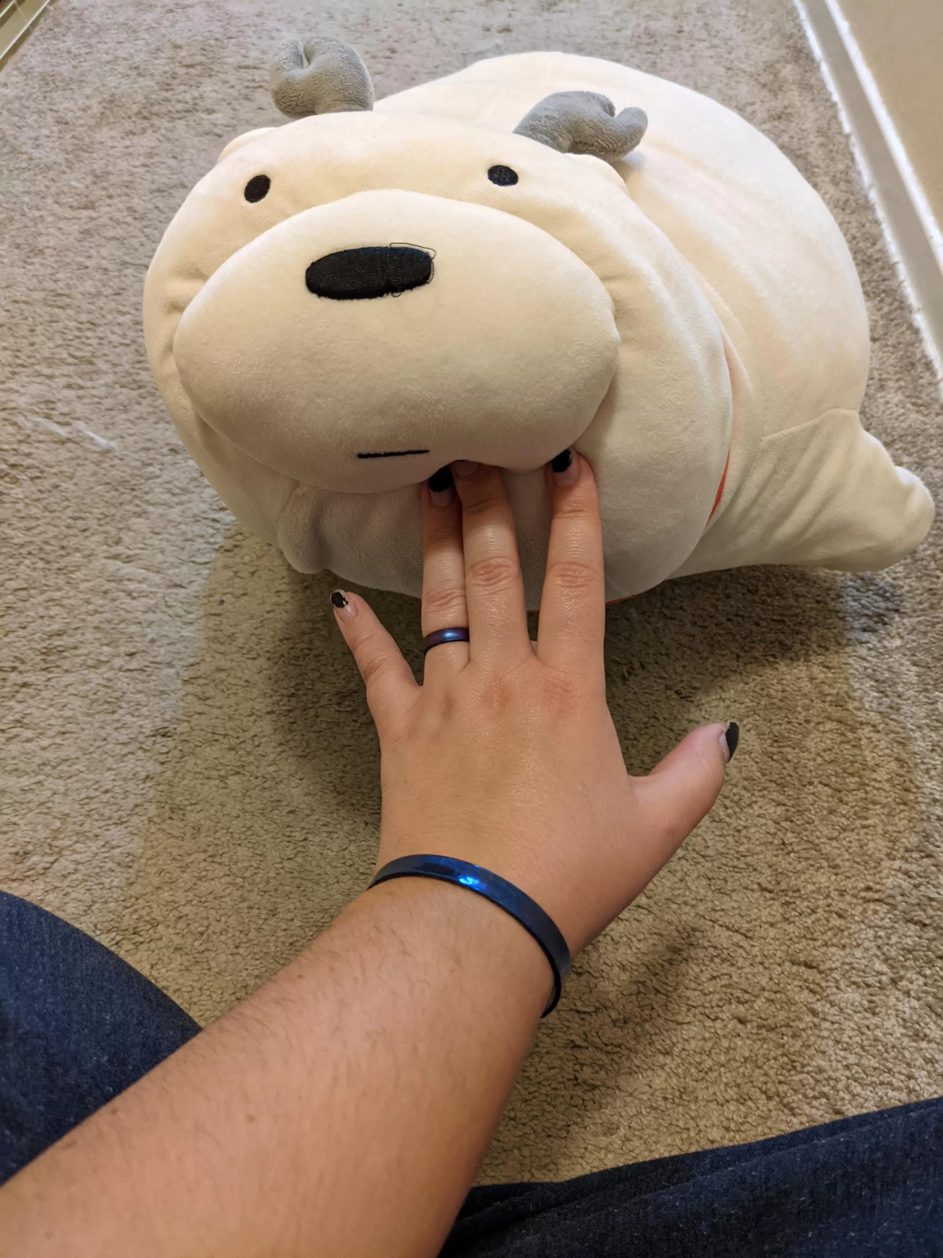 My bracelet makes me feel pretty! (Ft. Ice bear) posted by PuppyEyes10