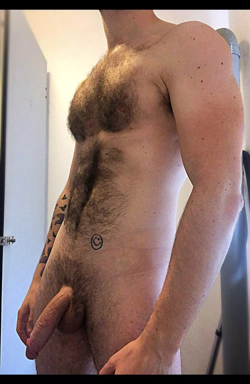 (M)y break overrun a little while I was taking this photo in the work toilets. Hope annoying my director was worth it! posted by StEllisD