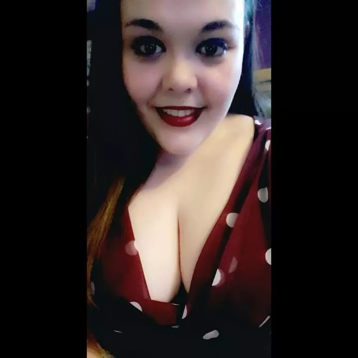 My busty tits posted by queenmissy94