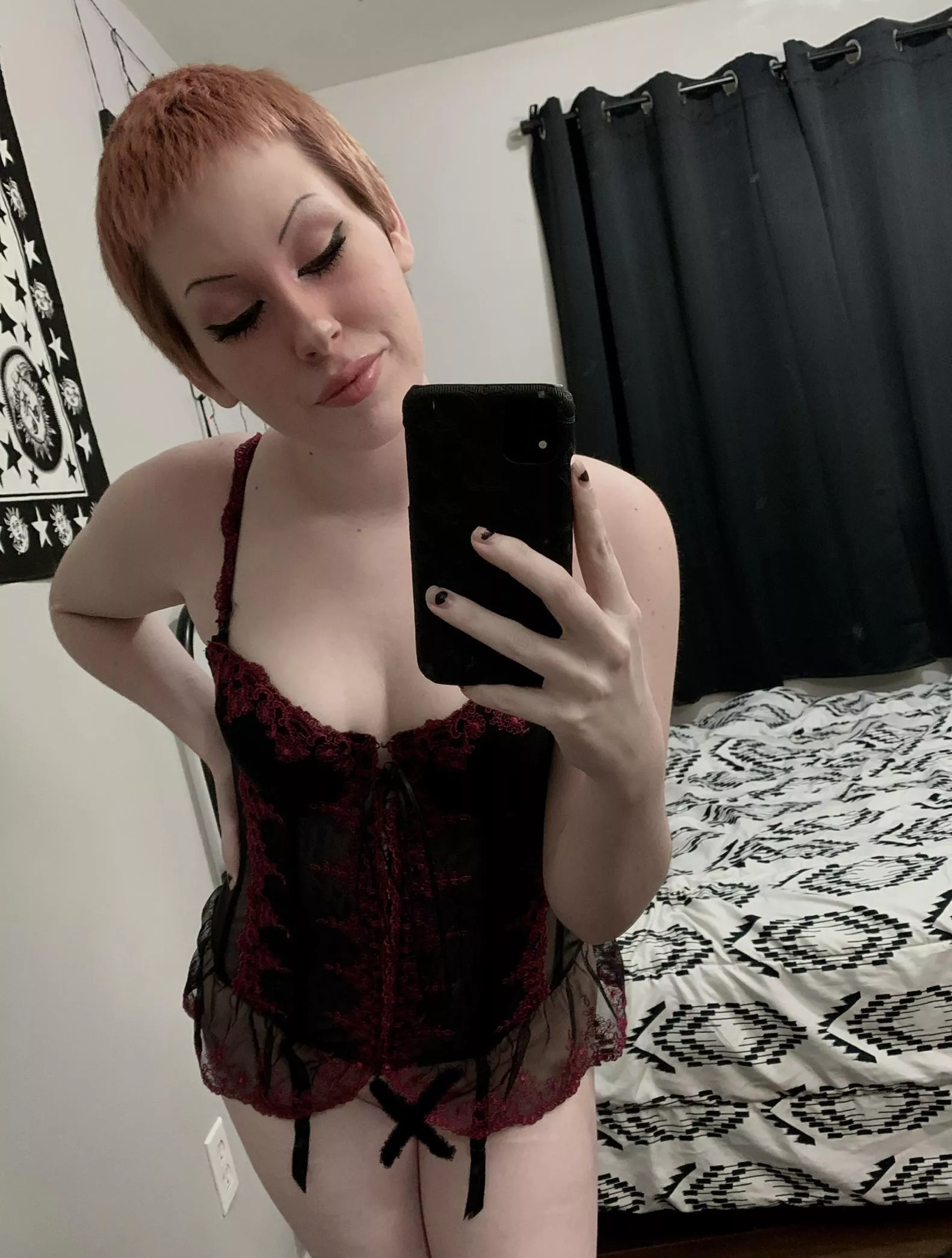 My fave corset 🖤 posted by graveslvt