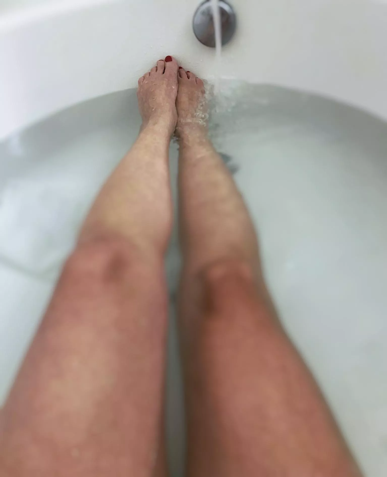 My favorite part of the day is playing in the bath. posted by mr_dingo82