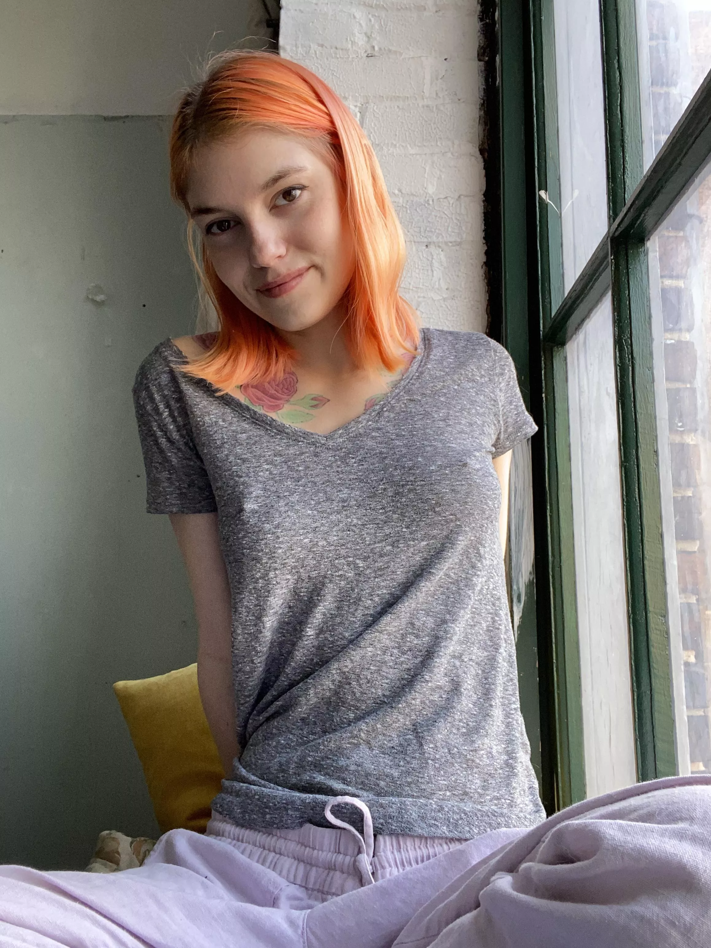 my favorite shirt is a bit worn out posted by sophiasmokes