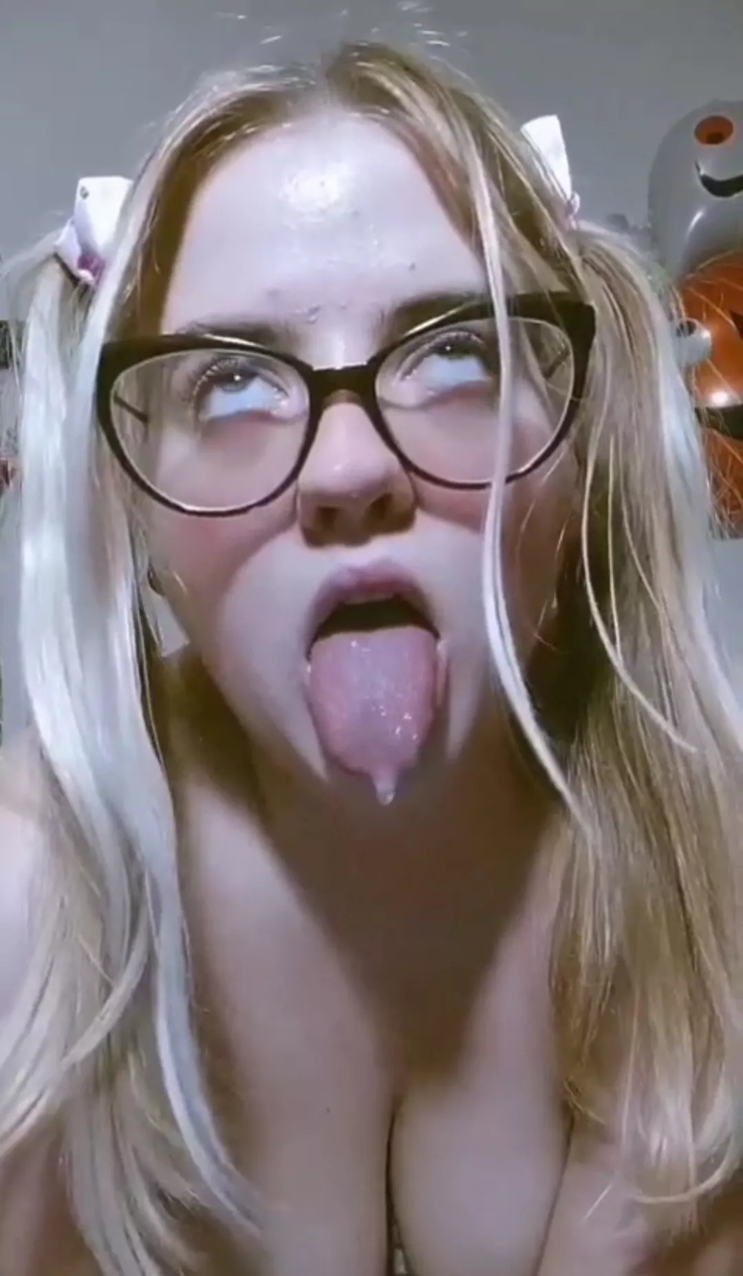 My first ahegao for you posted by liiiiiiissa