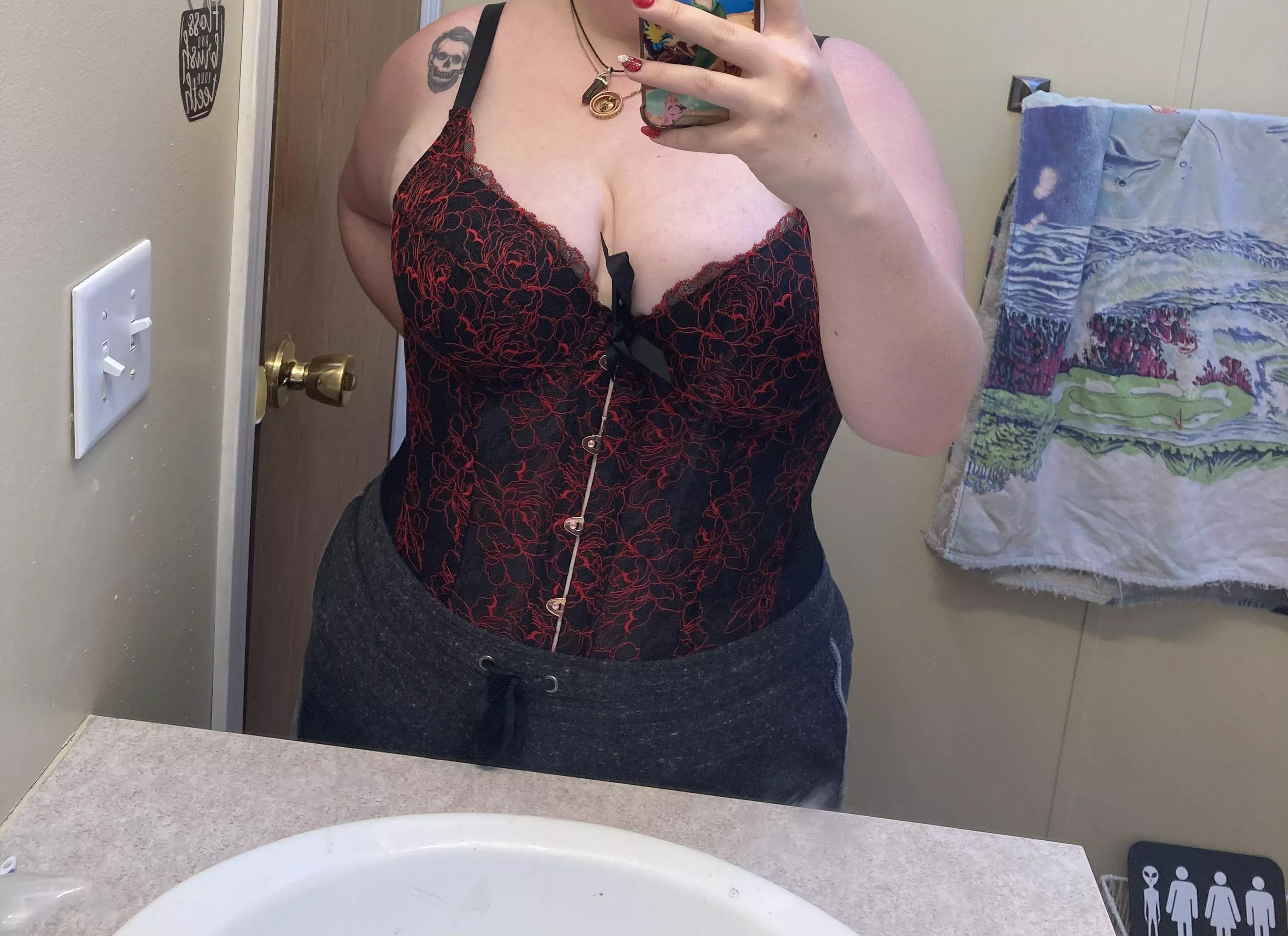 My first corset :) posted by RynWoods