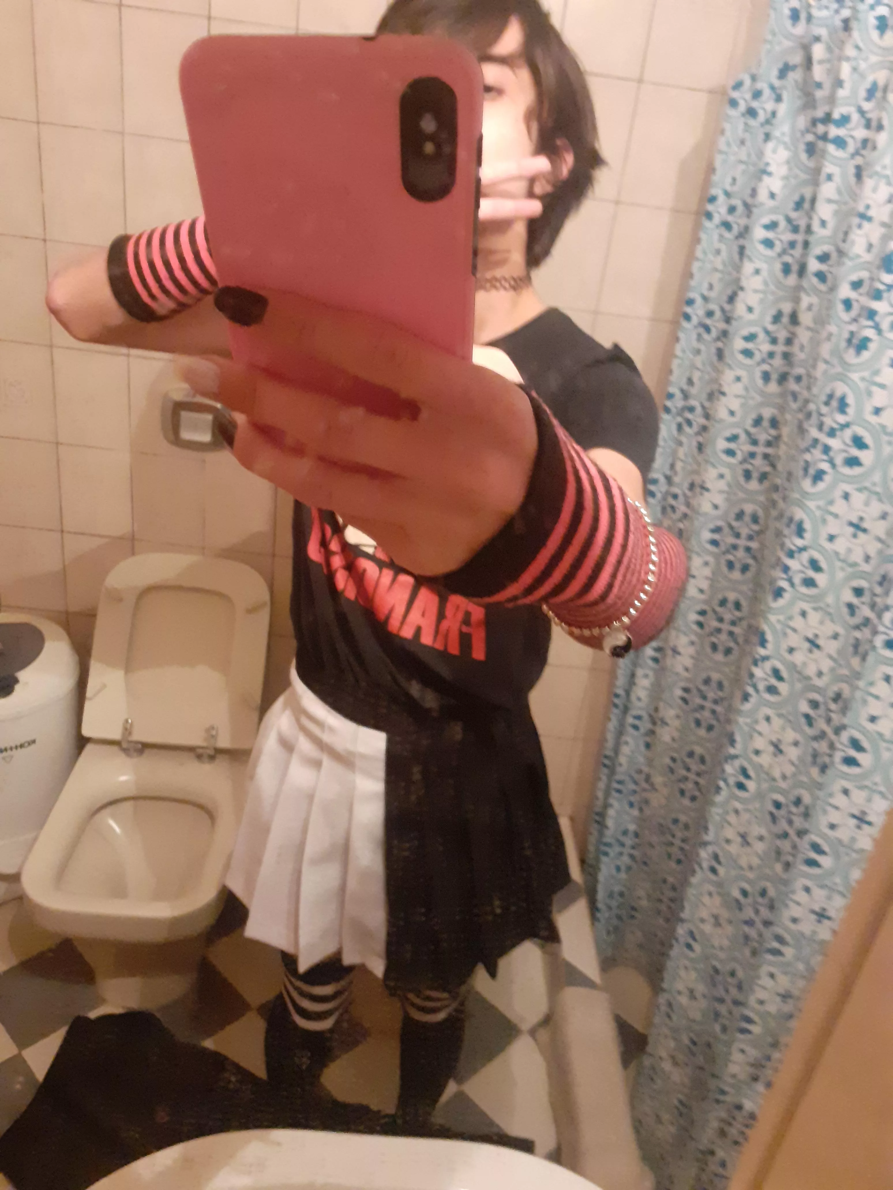 My first pic trying out femboy aesthetic. Looks wholesome ngl, what do you think? (Ignore the toilet) posted by TheOriginalArgon