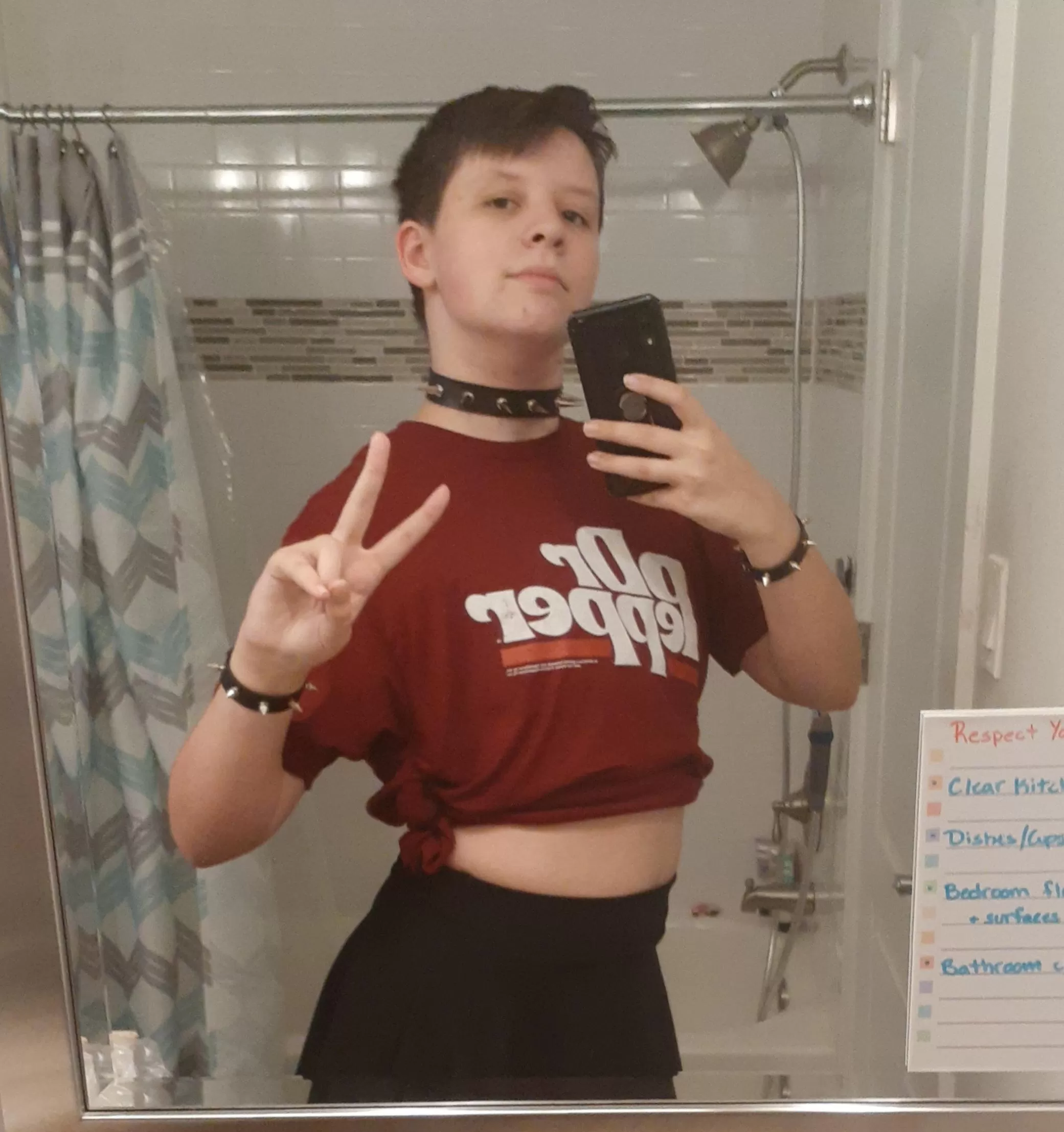 My first time ever dressing feminine like this <:3 posted by OculusEnd