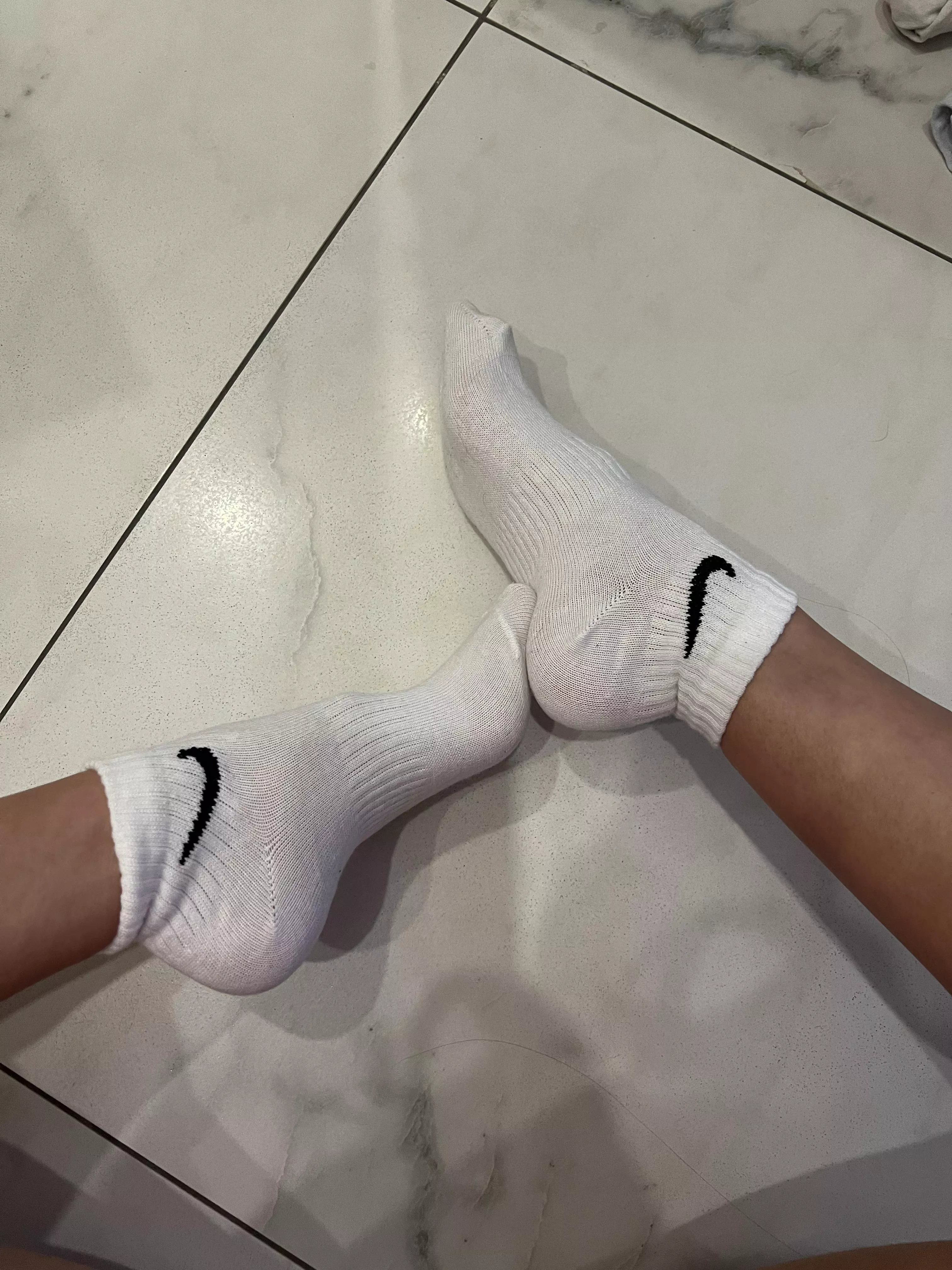 My first time here, do you like my socks? ðŸ˜Š [female] posted by Lublulife