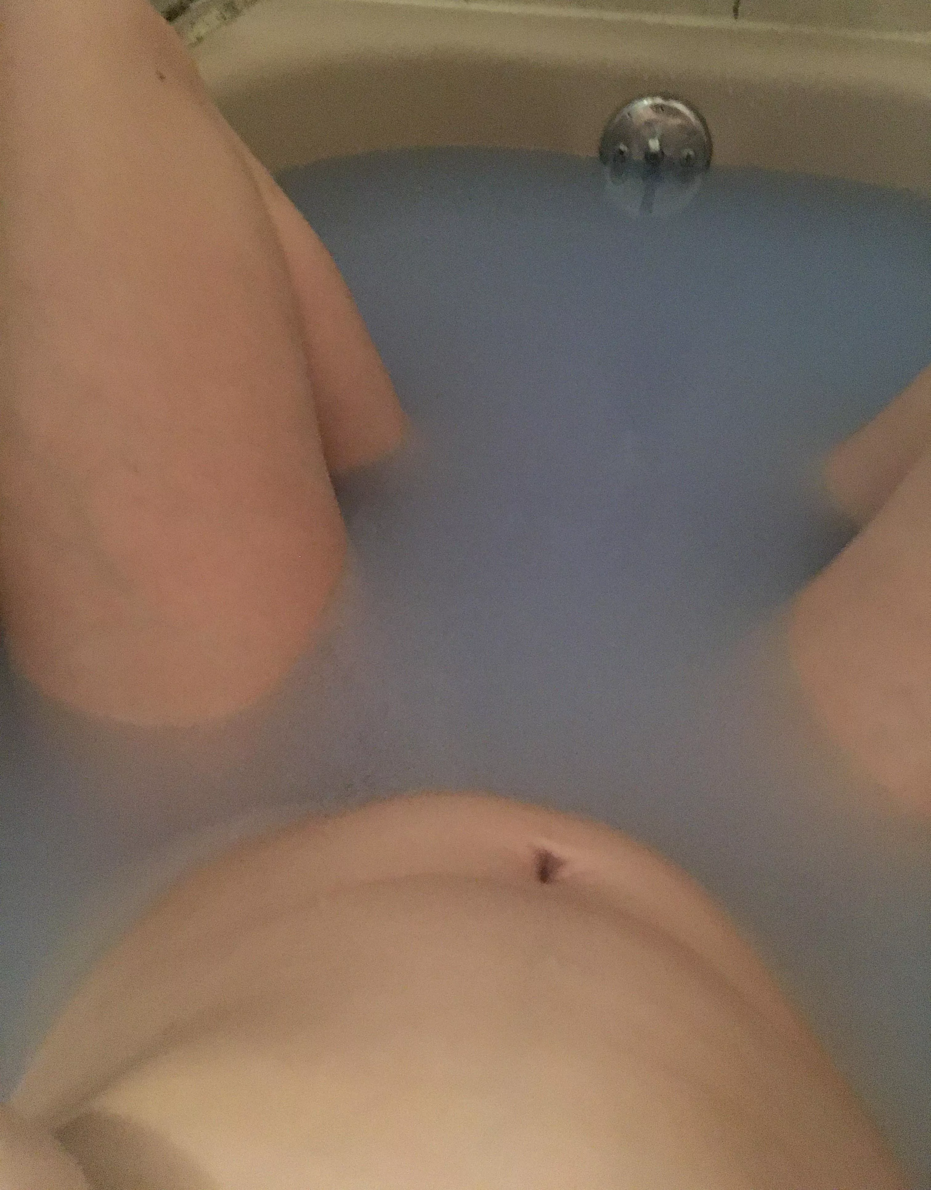 My growing stuffed belly in a bath ðŸ› posted by little-miss-gainer