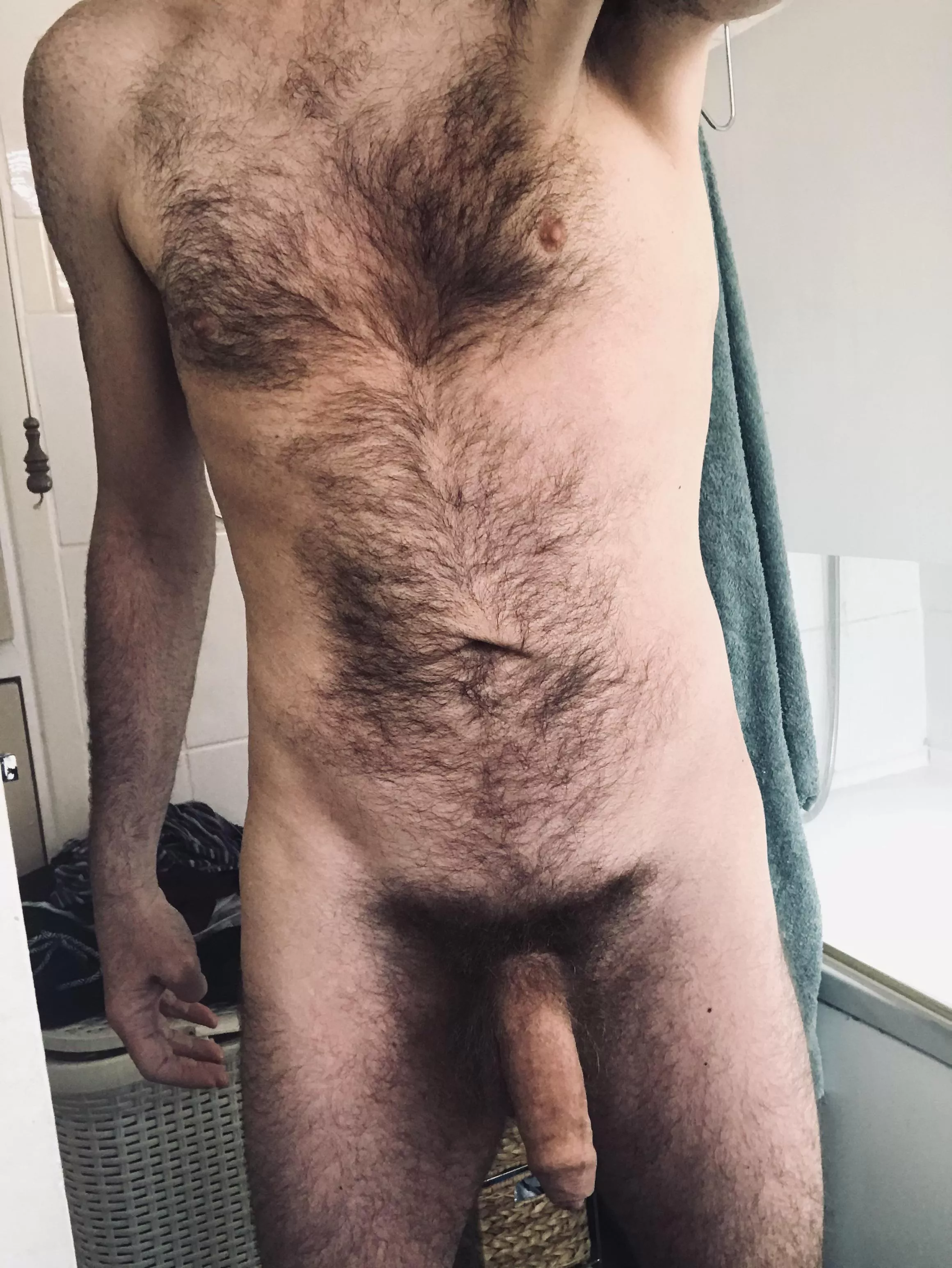 My hairy body ready to play. posted by IcyMaterial2