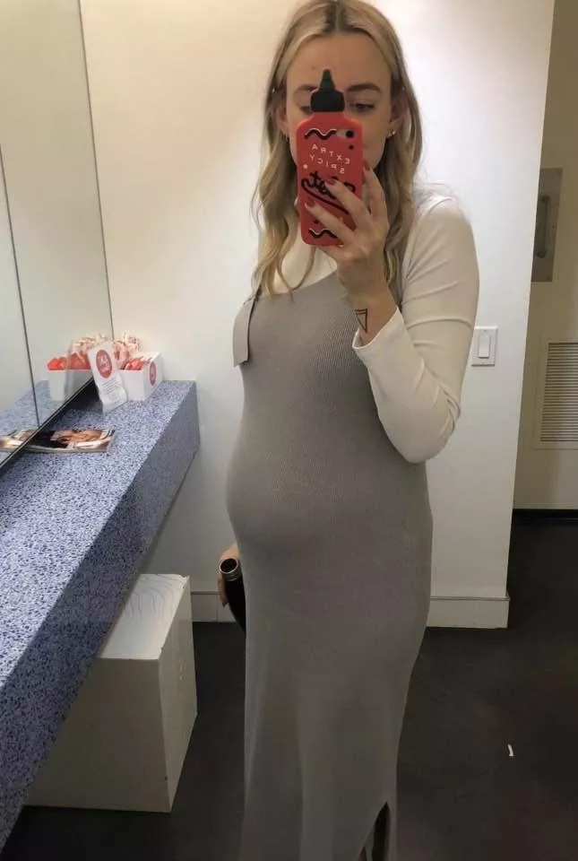 My husband is just happy I’m pregnant posted by SexyMommyKaitlyn