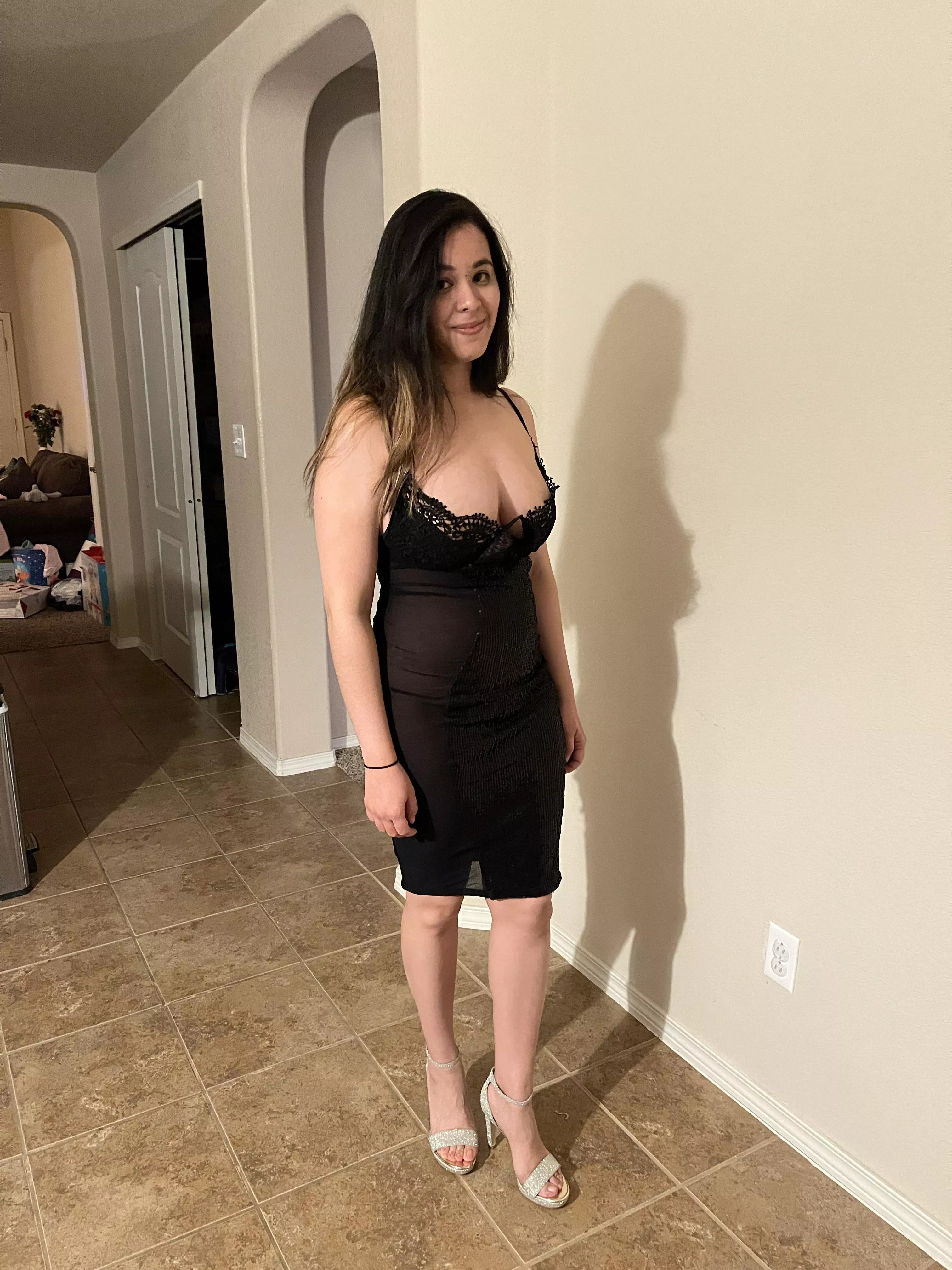 My husband is taking me out on a date, does this look good on a new mom? Would you approach me if heâ€™s there? posted by alcachofas1