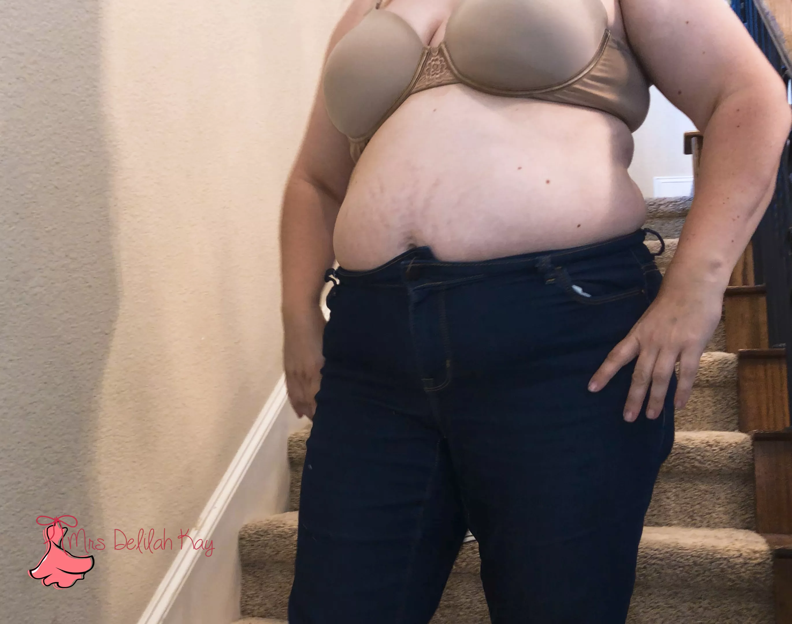 my jeans are just barely holding in my soft chubby belly posted by mrsdelilahkay