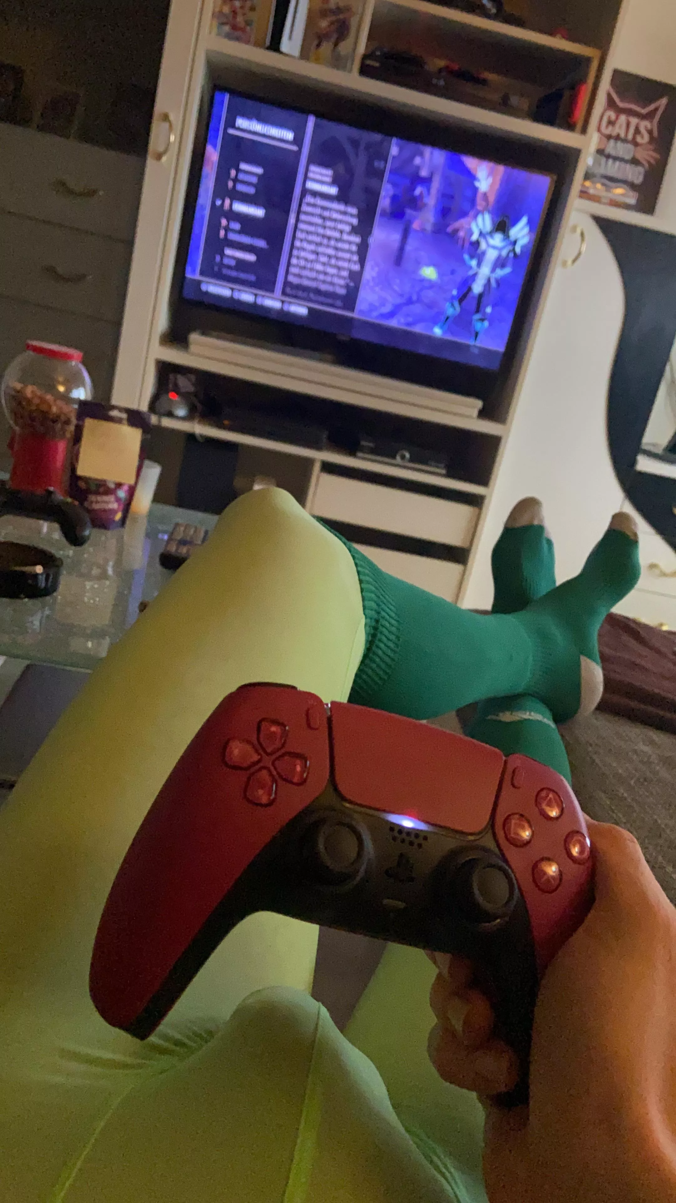 my light green tights match perfectly with my green soccer socks they are so comfortable and make an incredible obvious detailed bulge and cock outline! posted by AustrianAlpha