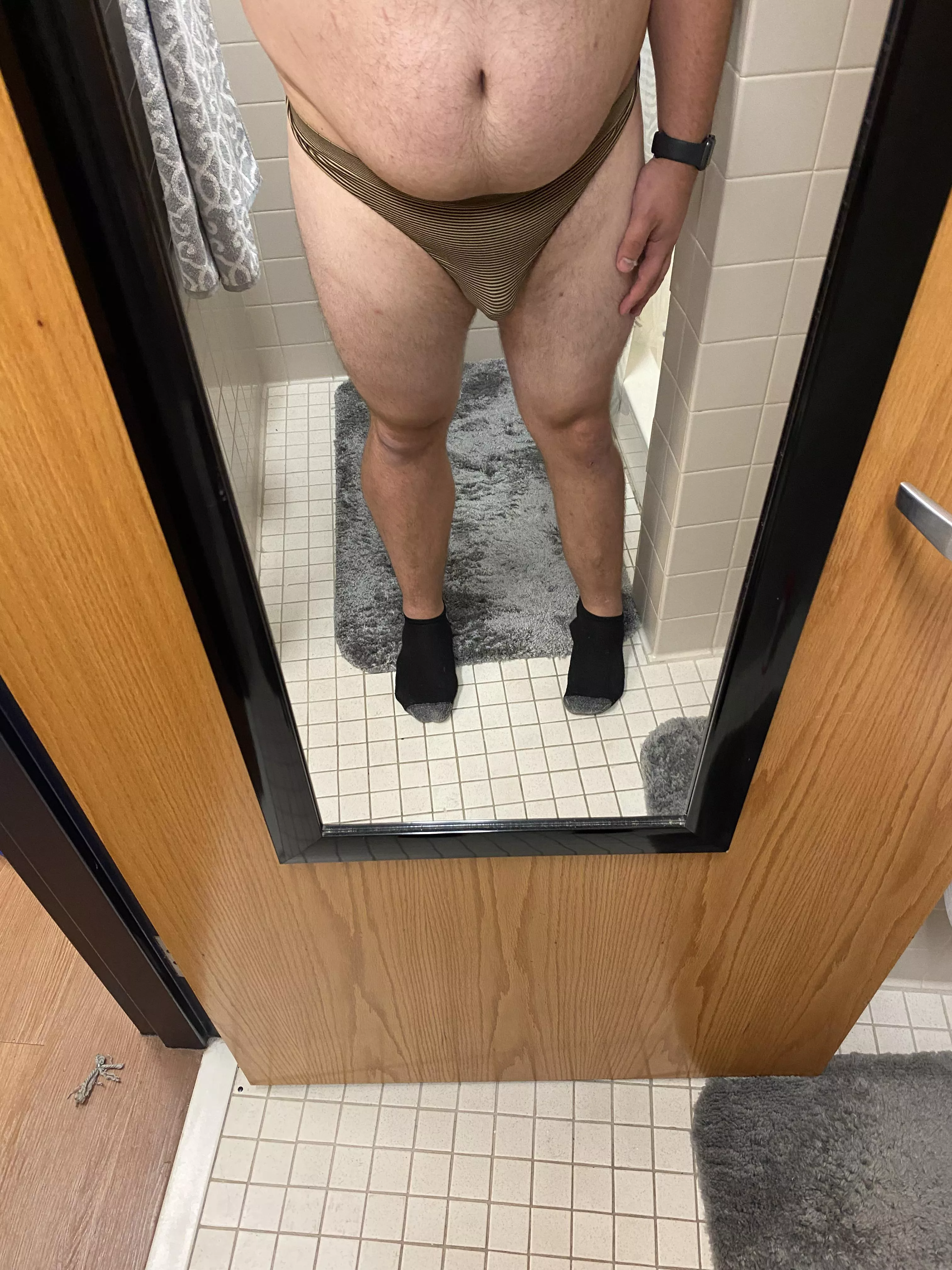 My mistress loves how nicely her thongs fit me! posted by Peachloverx33