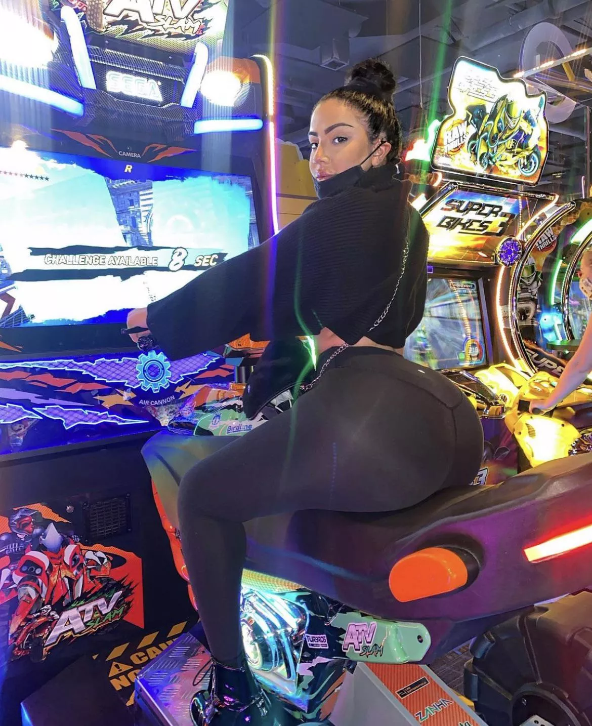 My mom getting hit on while at the arcade 😫wwyd if you saw her like this? Pm to chat posted by brightonlex