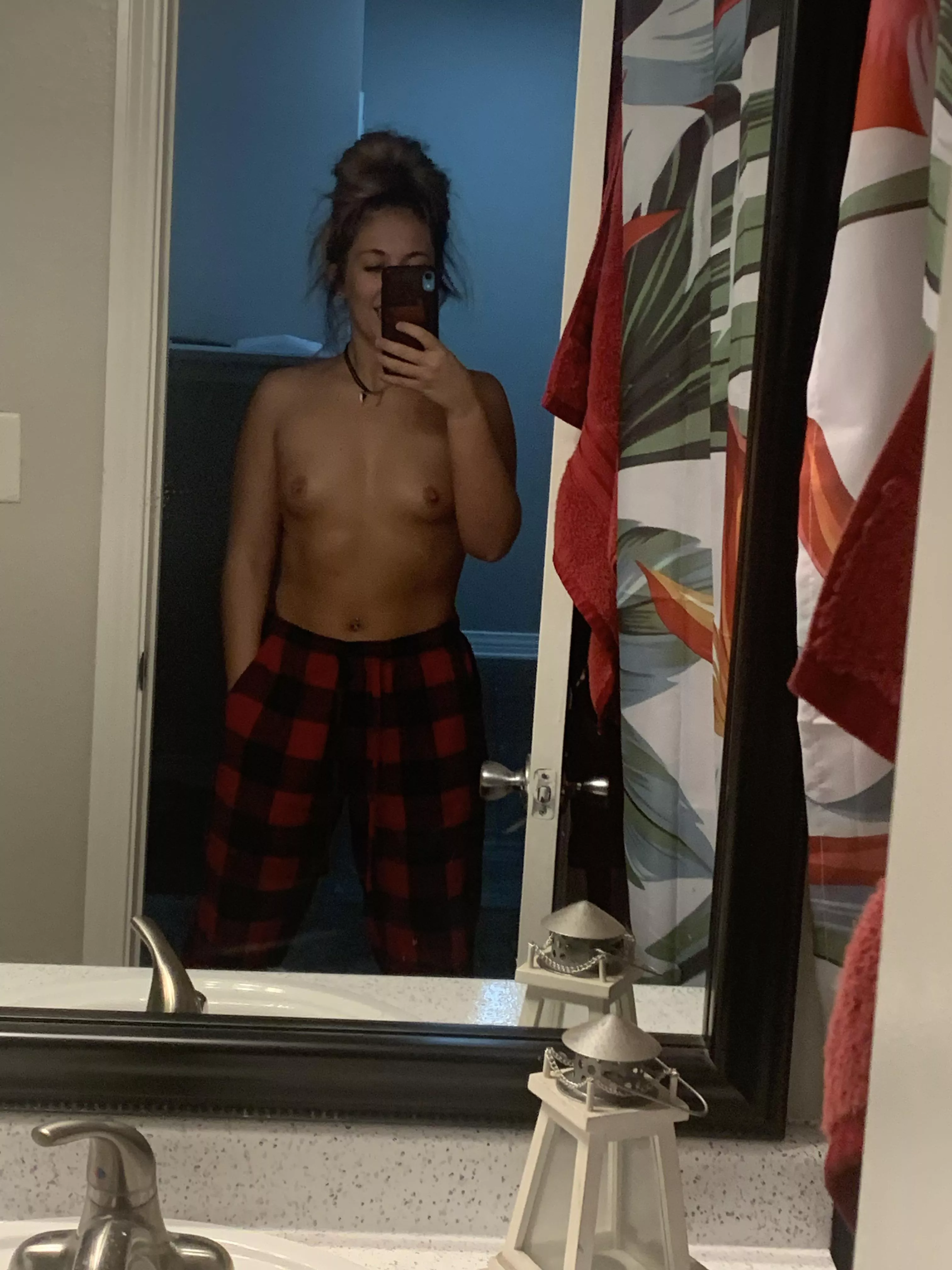 My nips are lonely posted by Myrandaaa69