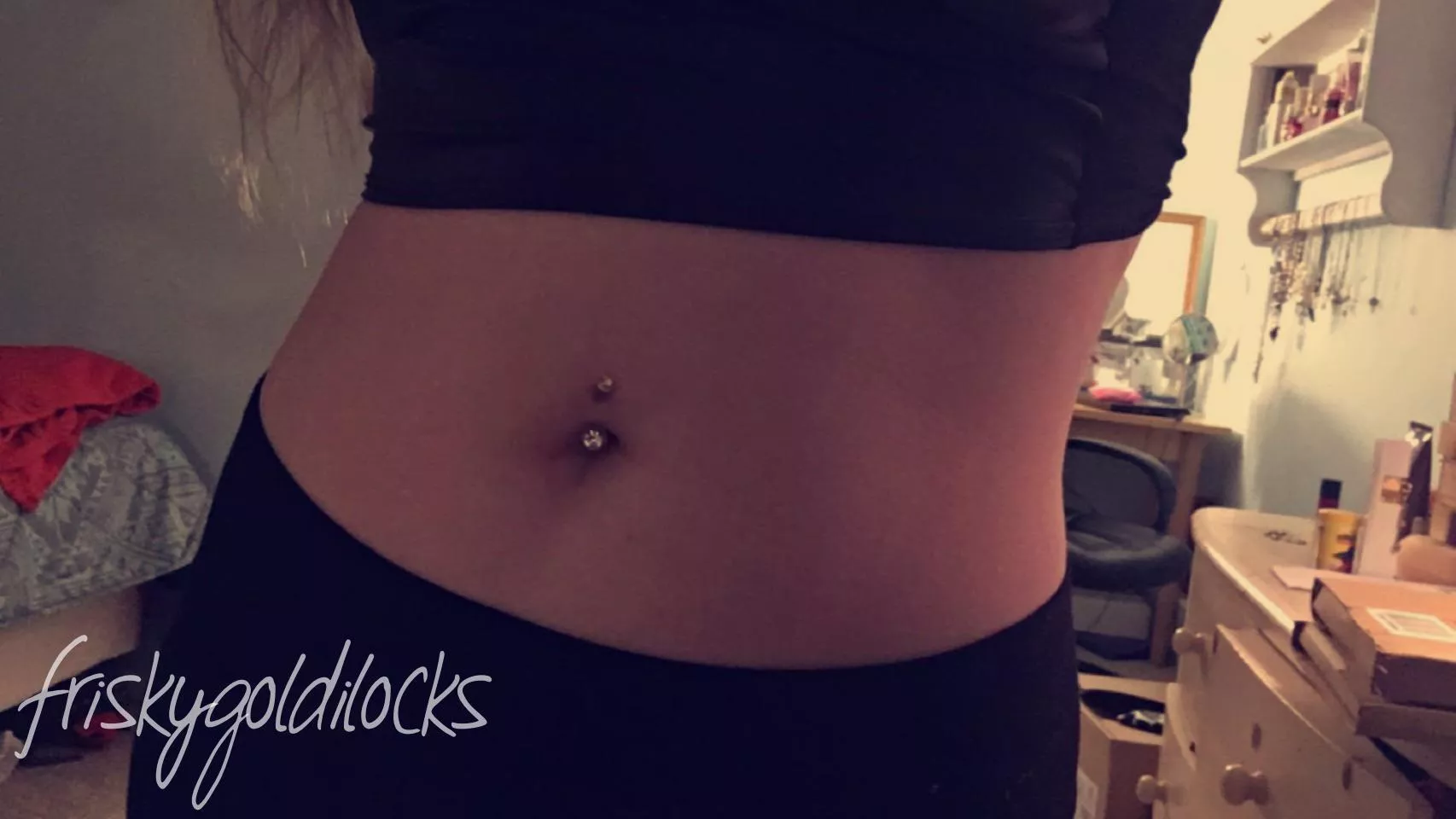 my pierced belly button ✨💎 posted by friskygoldilocks