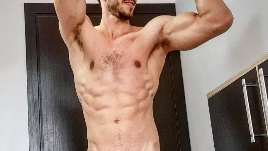 my Pits and Muscles posted by FitManDan1