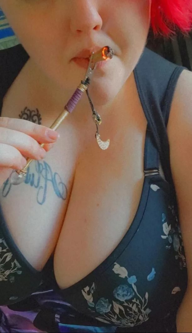 My roach clip makes me [F]eel like a wizard! posted by LadyEcho