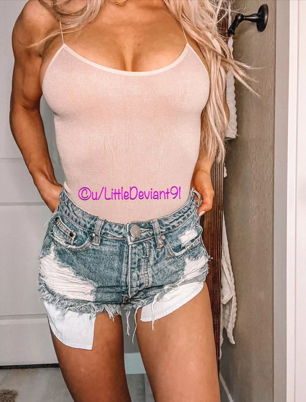 My Saturday milf outfit, no bra... approve?💋 posted by LittleDeviant91