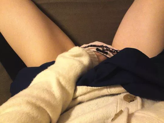 My school girl kitty feels so good ~ posted by tinygirltinypuss