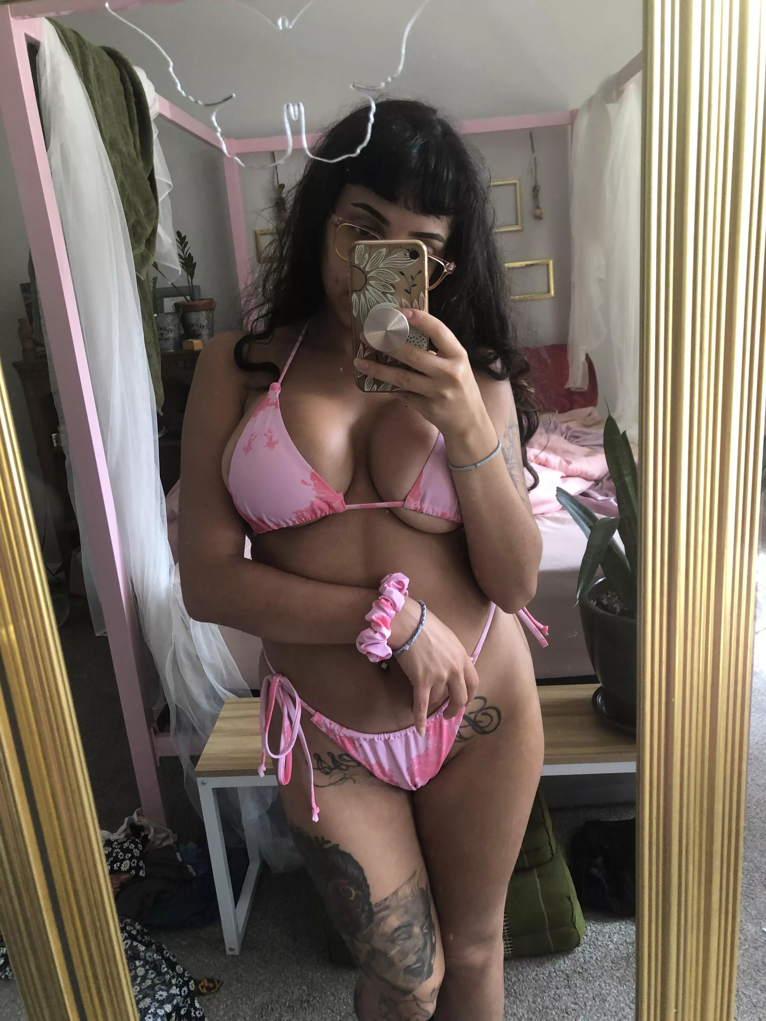 my scrunchie matches my bikiniðŸ’– posted by vgnprncss