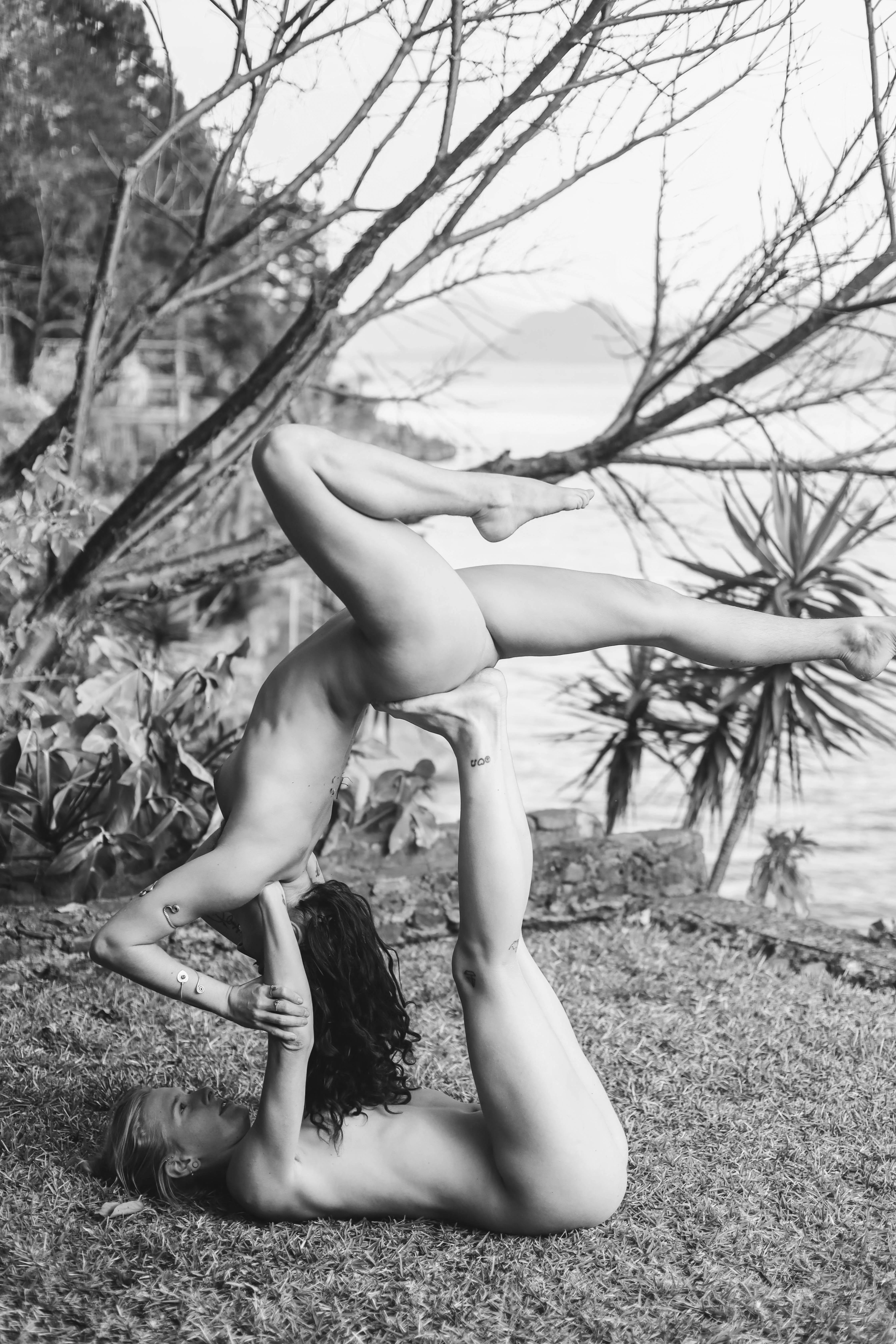 Naked acro-yoga is the best! Upvode if you agree with me 😋🥰💕 posted by marunoir