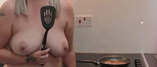 Naked cooking is (f)un ðŸ³ posted by charlieteddy