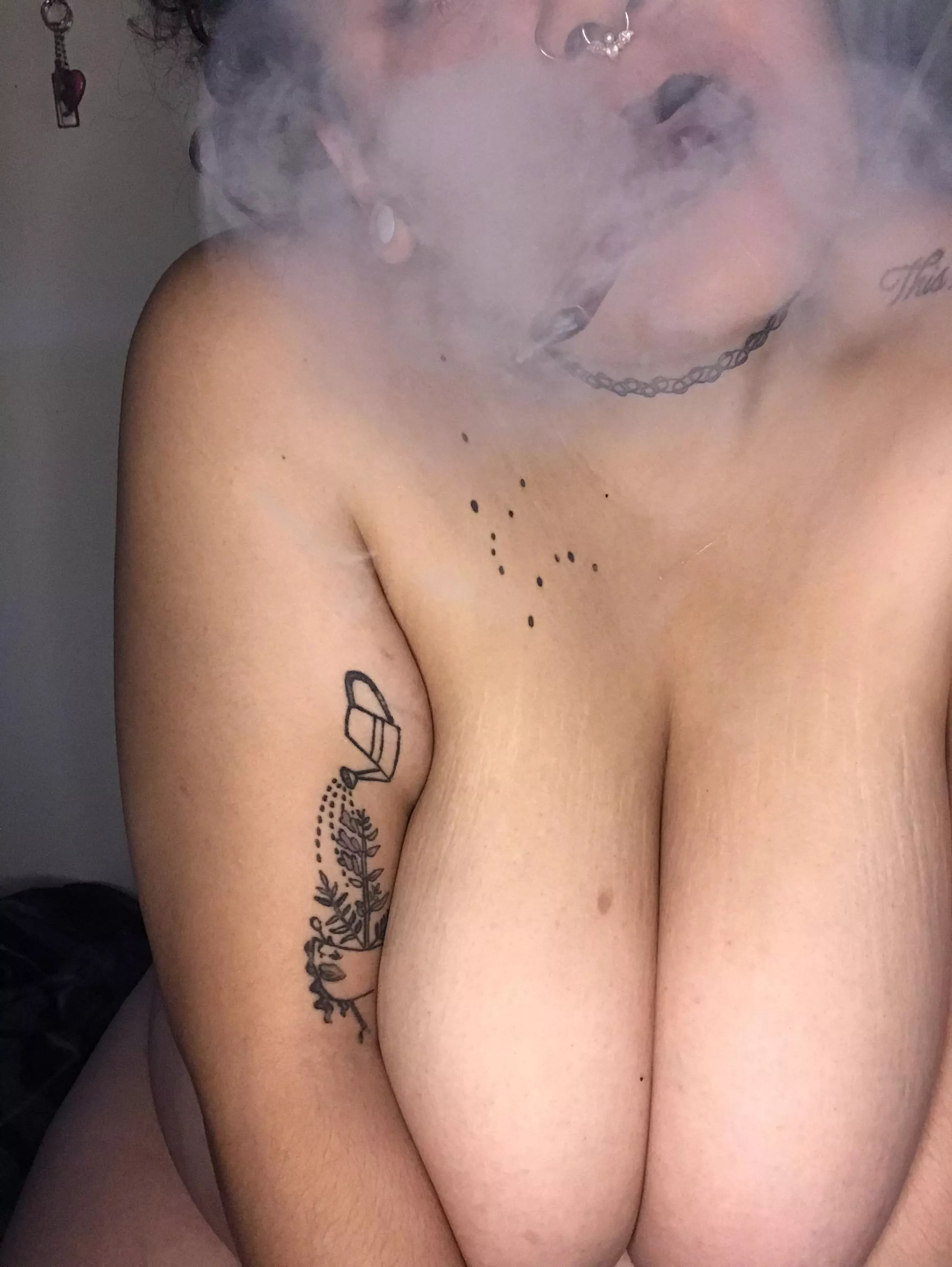 Naked in a cloud 🌬 posted by BigTitsBigFeet