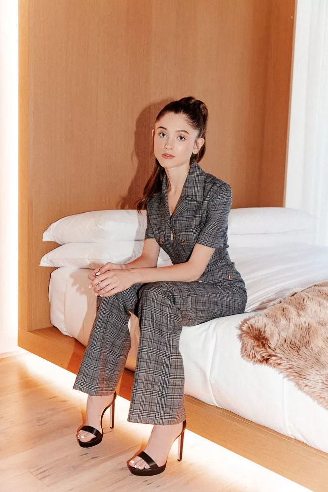 Natalia Dyer posted by lawnmowertraffic