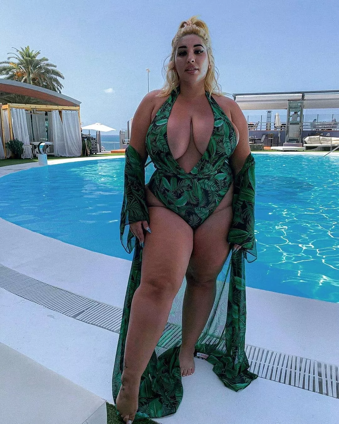 Natalia Lozano looking plump and perfect in green posted by Udderluvr2020