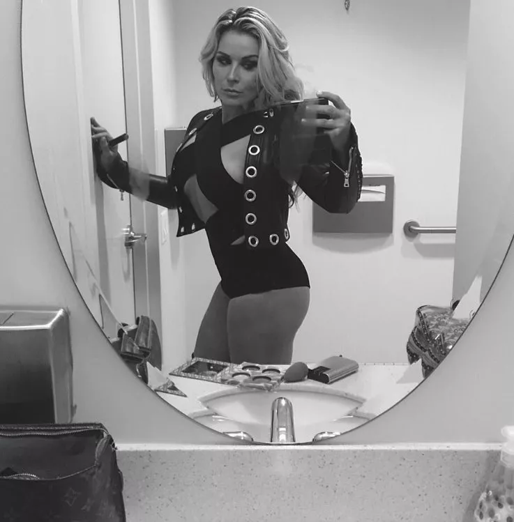 Nattie posted by _creatine_shits_