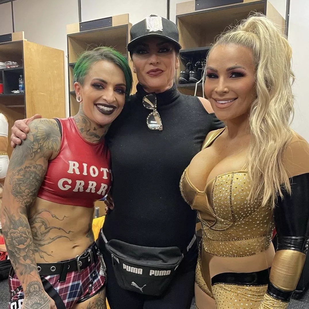 Nattie is stacked! posted by Stratusfactiontime