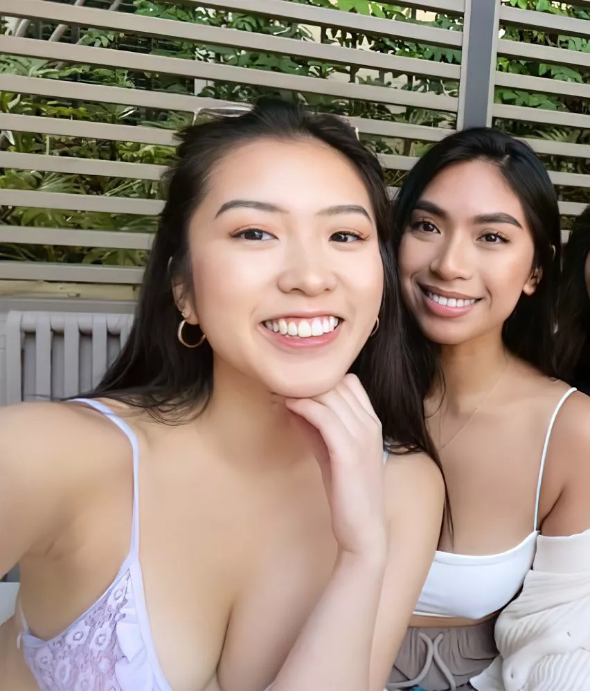 Natural smiles posted by likesasiangirls