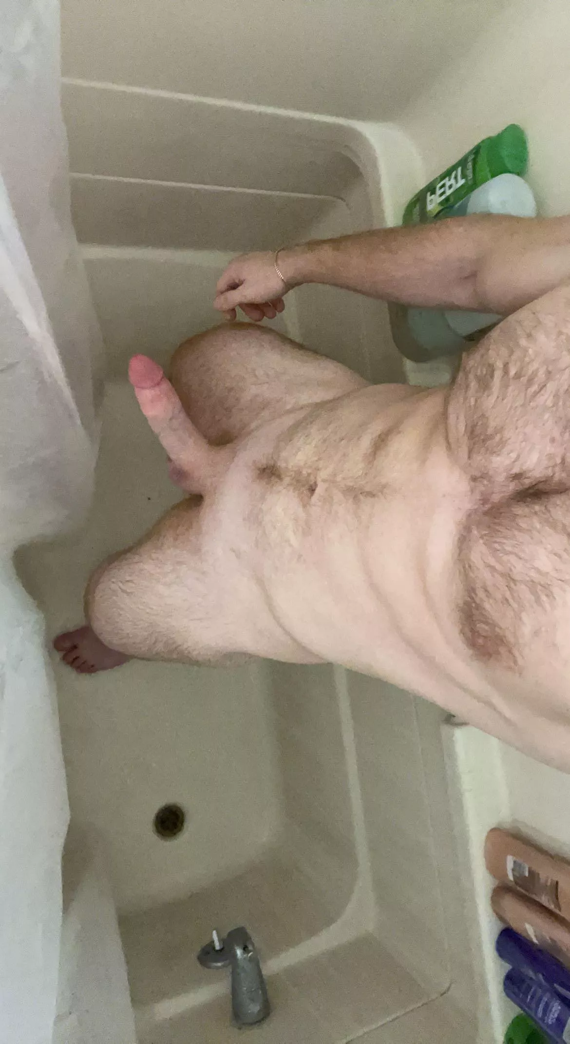 Need a shower buddy, any volunteers?? posted by binjmaa