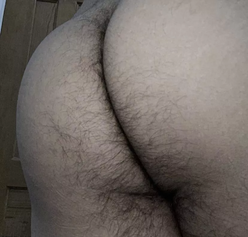 Need my cheeks spread. DMs open. posted by HairyLatinCub