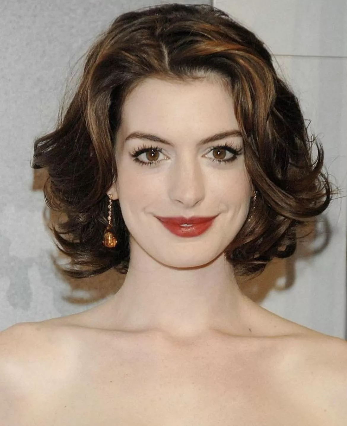 Need to be drained for Anne Hathaway posted by Dale2487